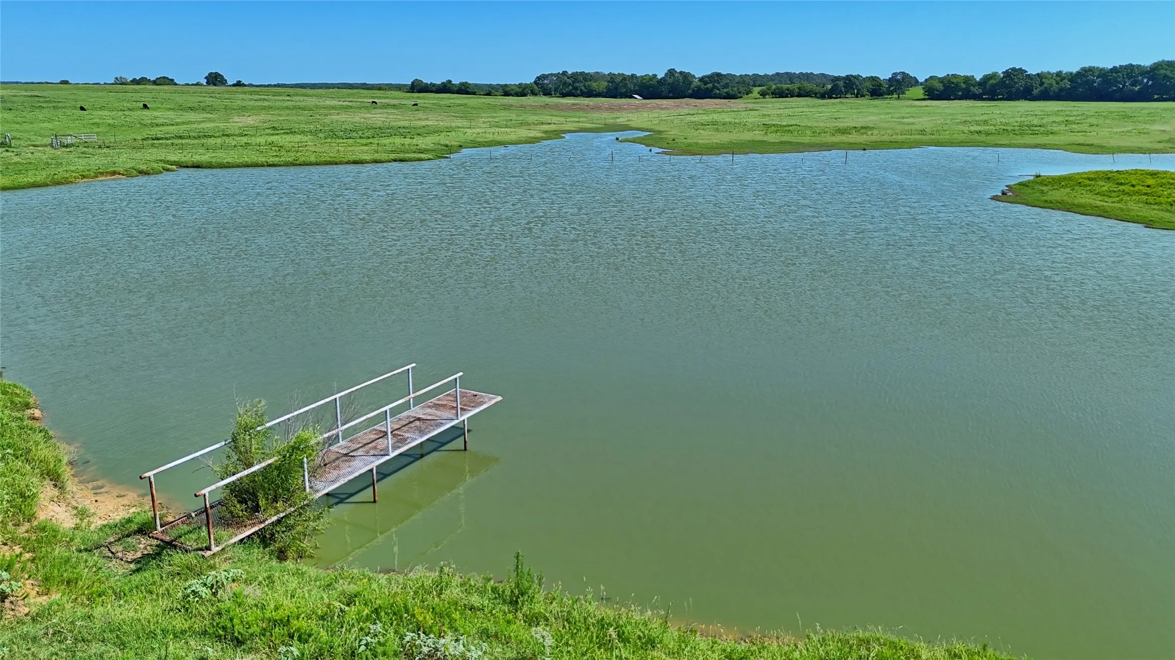 Farm For Sale in Montague County , 8752 Fm 1749, Sunset, Texas 76270, 3 Bedroom, 3 Bathroom, Garage spaces, 2,264 Sqft, built in 1973, mls#21291511, Real Estate Agent in Sunset, Homes For Sale in Montague county, Homes For Sale in Sunset, Realtor in Sunset Texas, Real Estate Brokerage Independent Realty Texas, Luminita Cordes Realtor