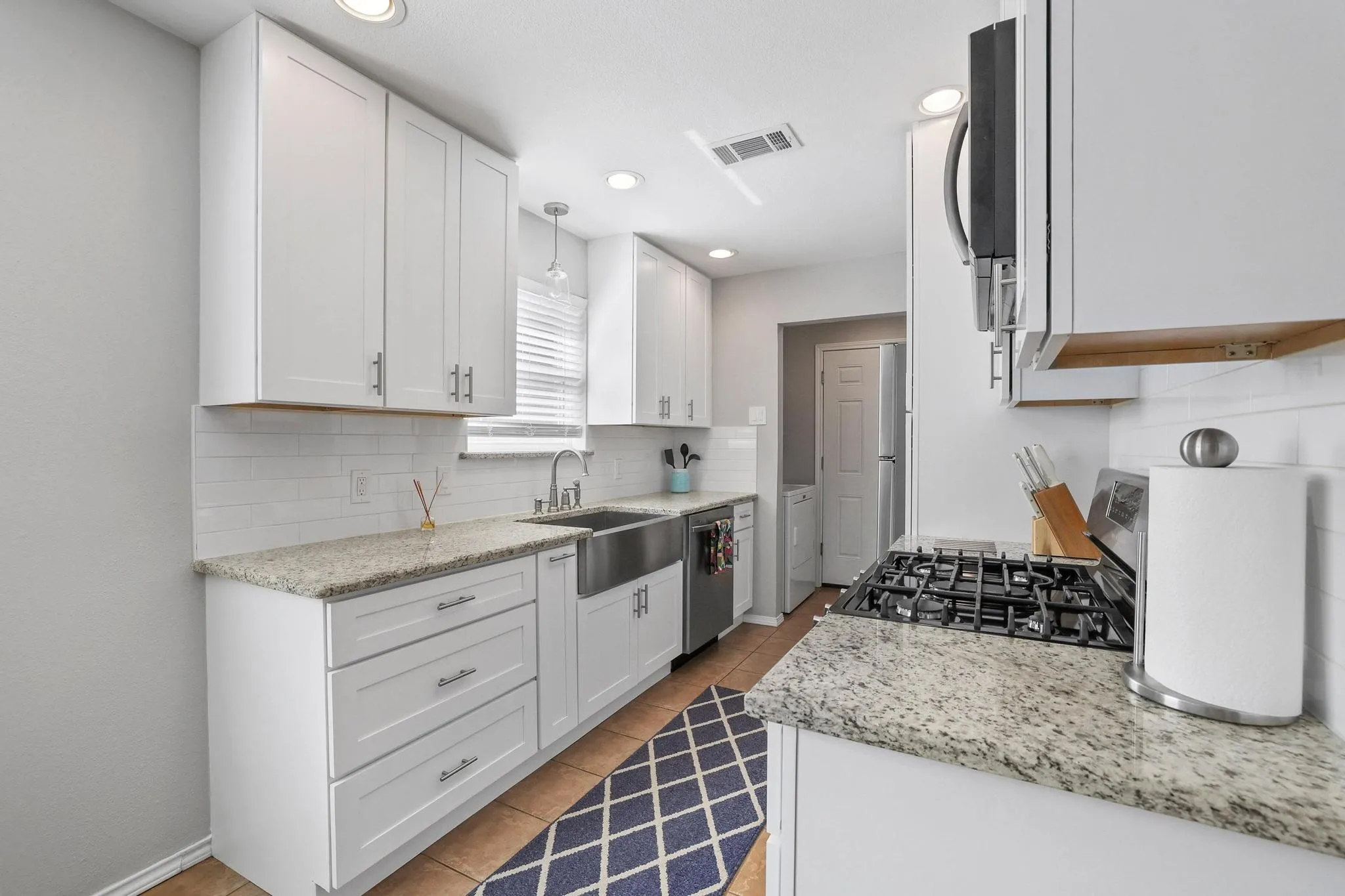 Single Family Residence For Sale in Dallas County , 10621 Mapleridge Drive, Dallas, Texas 75238, 4 Bedroom, 2 Bathroom, 2 Garage spaces, 2,031 Sqft, built in 1965, mls#21290429, Real Estate Agent in Dallas, Homes For Sale in Dallas county, Homes For Sale in Dallas, Realtor in Dallas Texas, Real Estate Brokerage Independent Realty Texas, Luminita Cordes Realtor