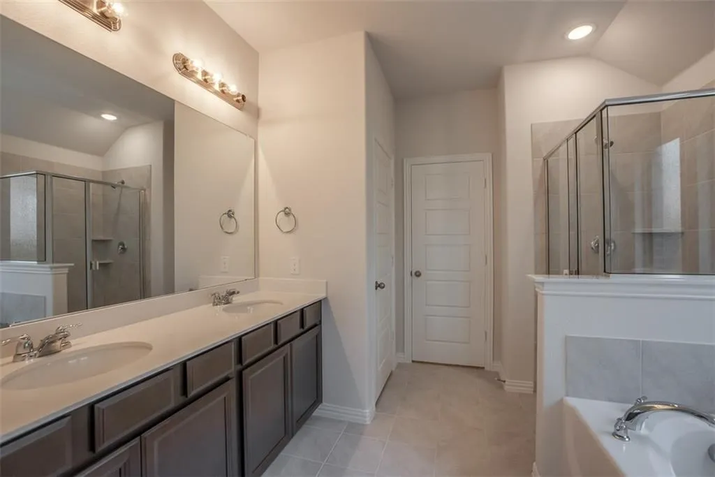 Single Family Residence For Rent in Denton County , 1829 Meadow Trail Lane, Aubrey, Texas 76227, 3 Bedroom, 2 Bathroom, 2 Garage spaces, 1,711 Sqft, built in 2019, mls#21291559, Real Estate Agent in Aubrey, Homes For Rent in Denton county, Homes For Rent in Aubrey, Realtor in Aubrey Texas, Real Estate Brokerage Independent Realty Texas, Luminita Cordes Realtor