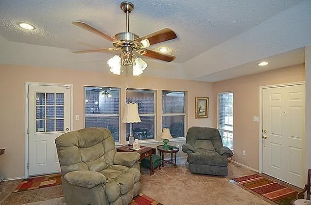 Single Family Residence For Rent in Dallas County , 3112 Fairfield Drive, Grand Prairie, Texas 75052, 3 Bedroom, 2 Bathroom, 2 Garage spaces, 1,211 Sqft, built in 1998, mls#21291567, Real Estate Agent in Grand Prairie, Homes For Rent in Dallas county, Homes For Rent in Grand Prairie, Realtor in Grand Prairie Texas, Real Estate Brokerage Independent Realty Texas, Luminita Cordes Realtor