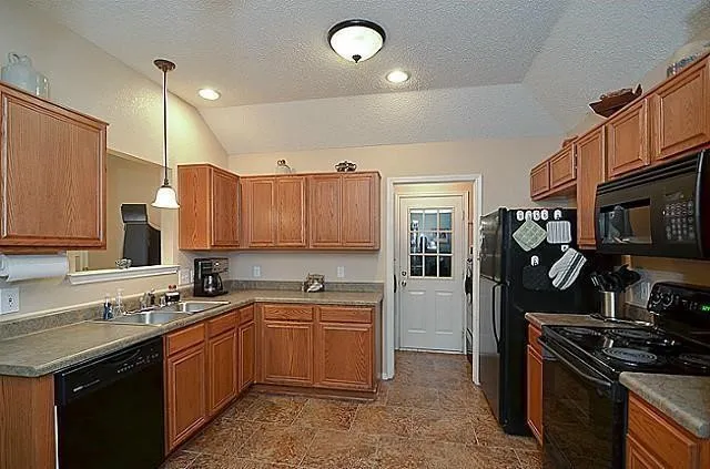 Single Family Residence For Rent in Dallas County , 3112 Fairfield Drive, Grand Prairie, Texas 75052, 3 Bedroom, 2 Bathroom, 2 Garage spaces, 1,211 Sqft, built in 1998, mls#21291567, Real Estate Agent in Grand Prairie, Homes For Rent in Dallas county, Homes For Rent in Grand Prairie, Realtor in Grand Prairie Texas, Real Estate Brokerage Independent Realty Texas, Luminita Cordes Realtor