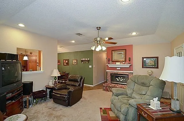 Single Family Residence For Rent in Dallas County , 3112 Fairfield Drive, Grand Prairie, Texas 75052, 3 Bedroom, 2 Bathroom, 2 Garage spaces, 1,211 Sqft, built in 1998, mls#21291567, Real Estate Agent in Grand Prairie, Homes For Rent in Dallas county, Homes For Rent in Grand Prairie, Realtor in Grand Prairie Texas, Real Estate Brokerage Independent Realty Texas, Luminita Cordes Realtor