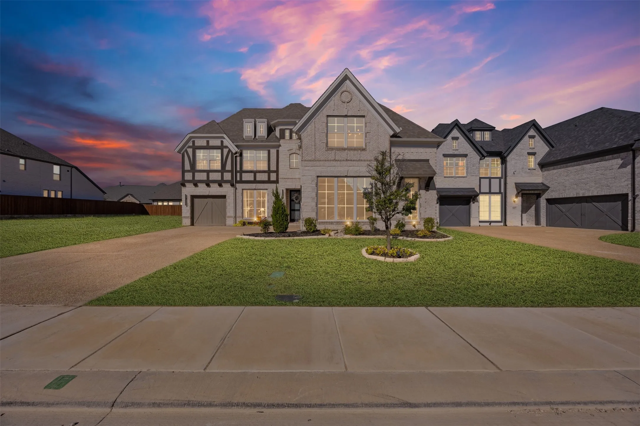 Single Family Residence For Sale in Ellis County , 2413 Shane Drive, Midlothian, Texas 76065, 4 Bedroom, 4 Bathroom, 3 Garage spaces, 3,719 Sqft, built in 2023, mls#21290759, Real Estate Agent in Midlothian, Homes For Sale in Ellis county, Homes For Sale in Midlothian, Realtor in Midlothian Texas, Real Estate Brokerage Independent Realty Texas, Luminita Cordes Realtor