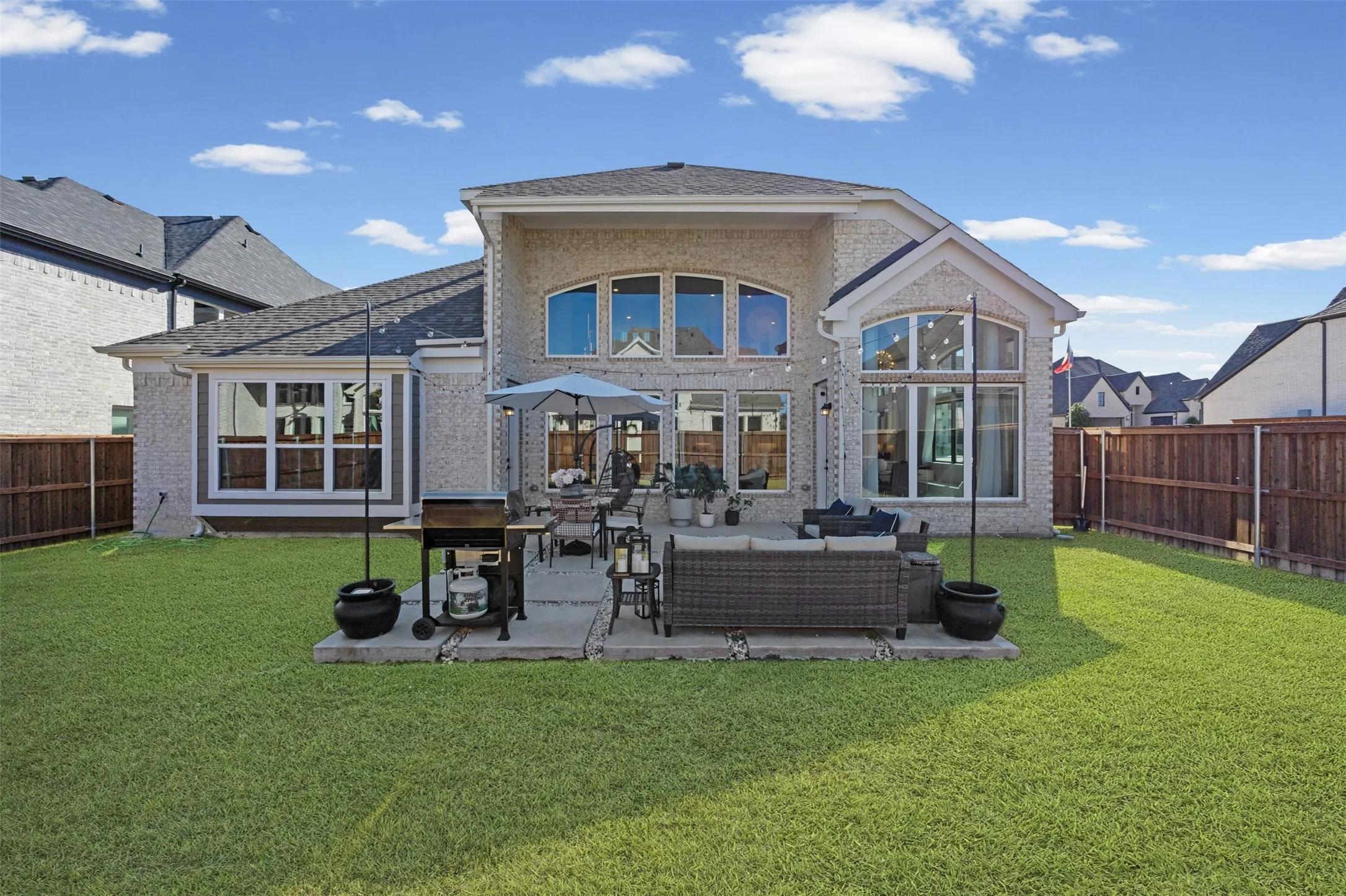 Single Family Residence For Sale in Ellis County , 2413 Shane Drive, Midlothian, Texas 76065, 4 Bedroom, 4 Bathroom, 3 Garage spaces, 3,719 Sqft, built in 2023, mls#21290759, Real Estate Agent in Midlothian, Homes For Sale in Ellis county, Homes For Sale in Midlothian, Realtor in Midlothian Texas, Real Estate Brokerage Independent Realty Texas, Luminita Cordes Realtor