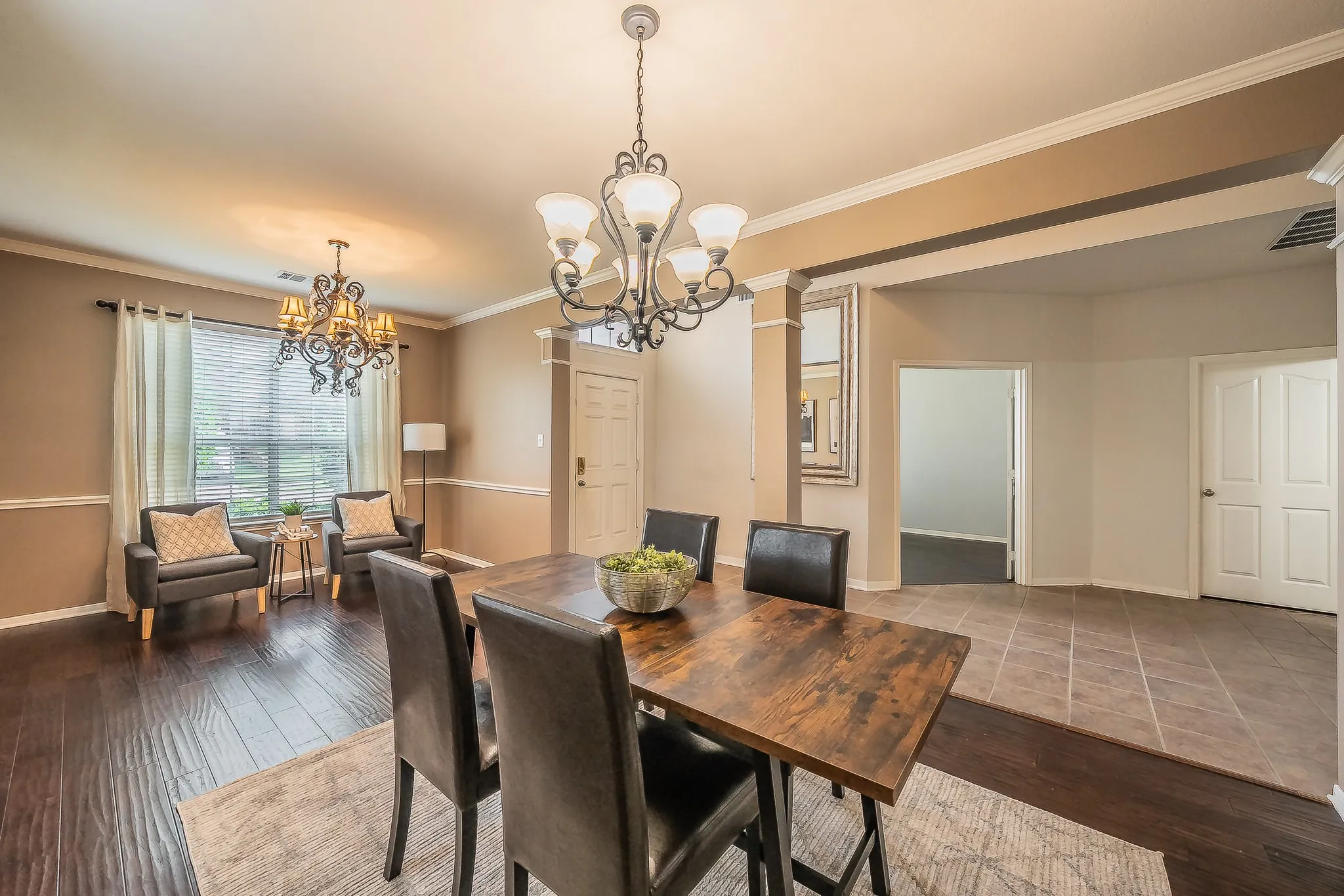 Single Family Residence For Sale in Tarrant County , 5516 Dunn Hill Drive, Fort Worth, Texas 76137, 5 Bedroom, 4 Bathroom, 2 Garage spaces, 3,921 Sqft, built in 2003, mls#21290053, Real Estate Agent in Fort Worth, Homes For Sale in Tarrant county, Homes For Sale in Fort Worth, Realtor in Fort Worth Texas, Real Estate Brokerage Independent Realty Texas, Luminita Cordes Realtor