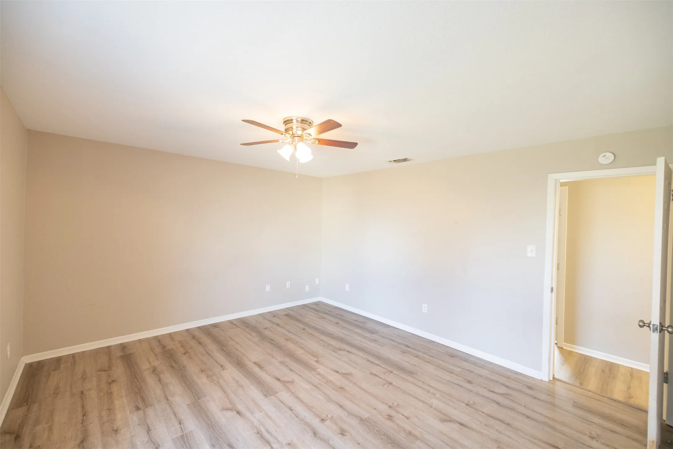 Single Family Residence For Sale in Taylor County , 3665 Trinity Lane, Abilene, Texas 79602, 3 Bedrooms, 2 Bathrooms, Garage spaces, 1,260 Sqft, built in 1982, Price $180,000, mls#21290323, Real Estate Agent in Abilene, Homes For Sale in Taylor county, Homes For Sale in Abilene, Realtor in Abilene Texas, Real Estate Brokerage Independent Realty Texas, Luminita Cordes Realtor
