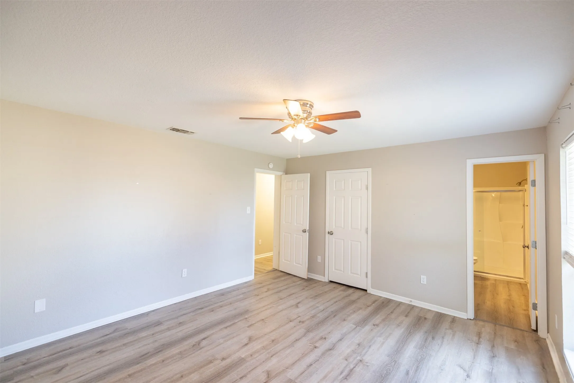 Single Family Residence For Sale in Taylor County , 3665 Trinity Lane, Abilene, Texas 79602, 3 Bedrooms, 2 Bathrooms, Garage spaces, 1,260 Sqft, built in 1982, Price $180,000, mls#21290323, Real Estate Agent in Abilene, Homes For Sale in Taylor county, Homes For Sale in Abilene, Realtor in Abilene Texas, Real Estate Brokerage Independent Realty Texas, Luminita Cordes Realtor