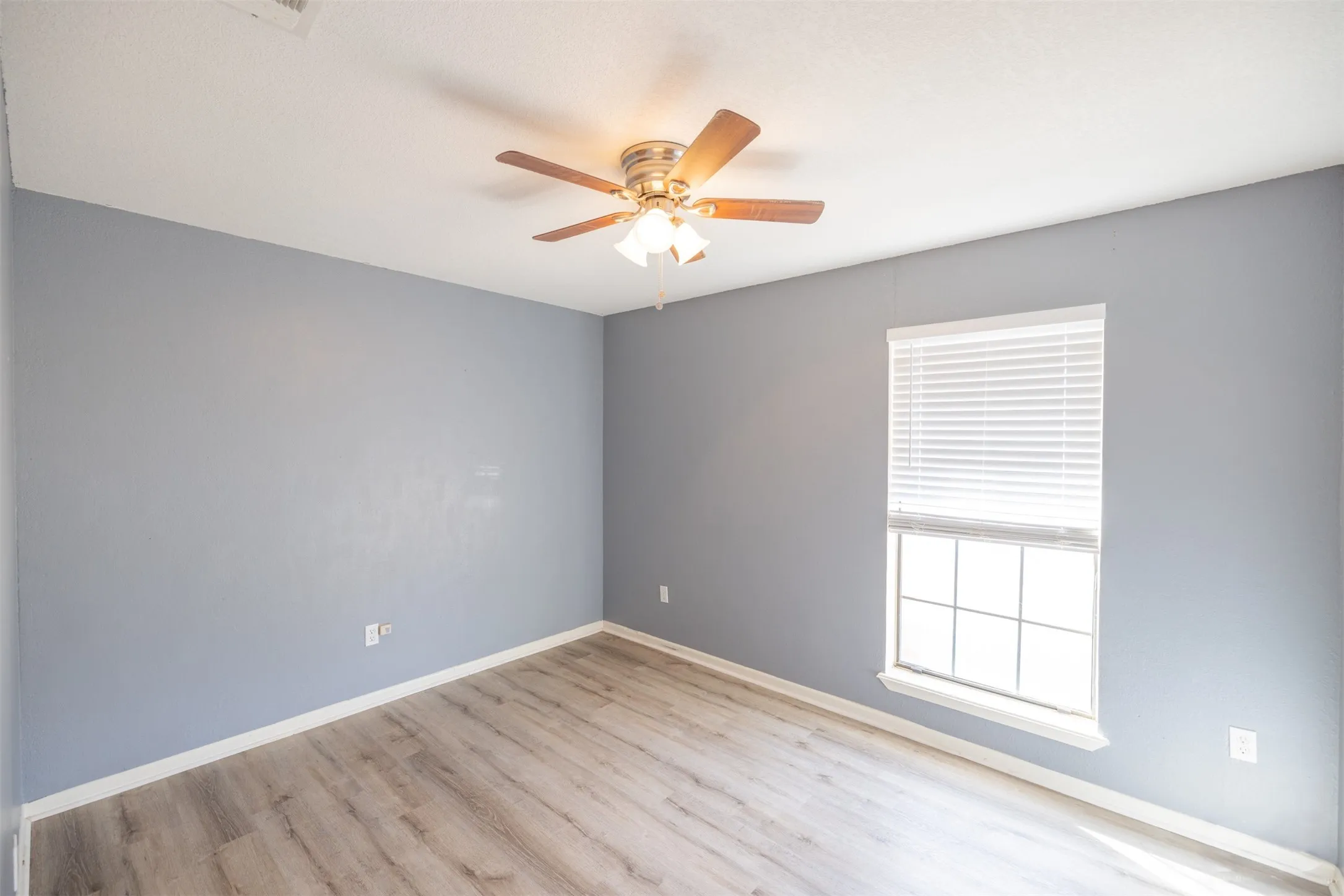 Single Family Residence For Sale in Taylor County , 3665 Trinity Lane, Abilene, Texas 79602, 3 Bedrooms, 2 Bathrooms, Garage spaces, 1,260 Sqft, built in 1982, Price $180,000, mls#21290323, Real Estate Agent in Abilene, Homes For Sale in Taylor county, Homes For Sale in Abilene, Realtor in Abilene Texas, Real Estate Brokerage Independent Realty Texas, Luminita Cordes Realtor