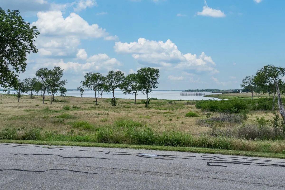 Unimproved Land For Sale in Navarro County , 88 Chambers Bay, Kerens, Texas 75144, 0, 0, Garage spaces, 0 Sqft, built in 0, Price $149,500, mls#21284172, Real Estate Agent in Kerens, Homes For Sale in Navarro county, Homes For Sale in Kerens, Realtor in Kerens Texas, Real Estate Brokerage Independent Realty Texas, Luminita Cordes Realtor