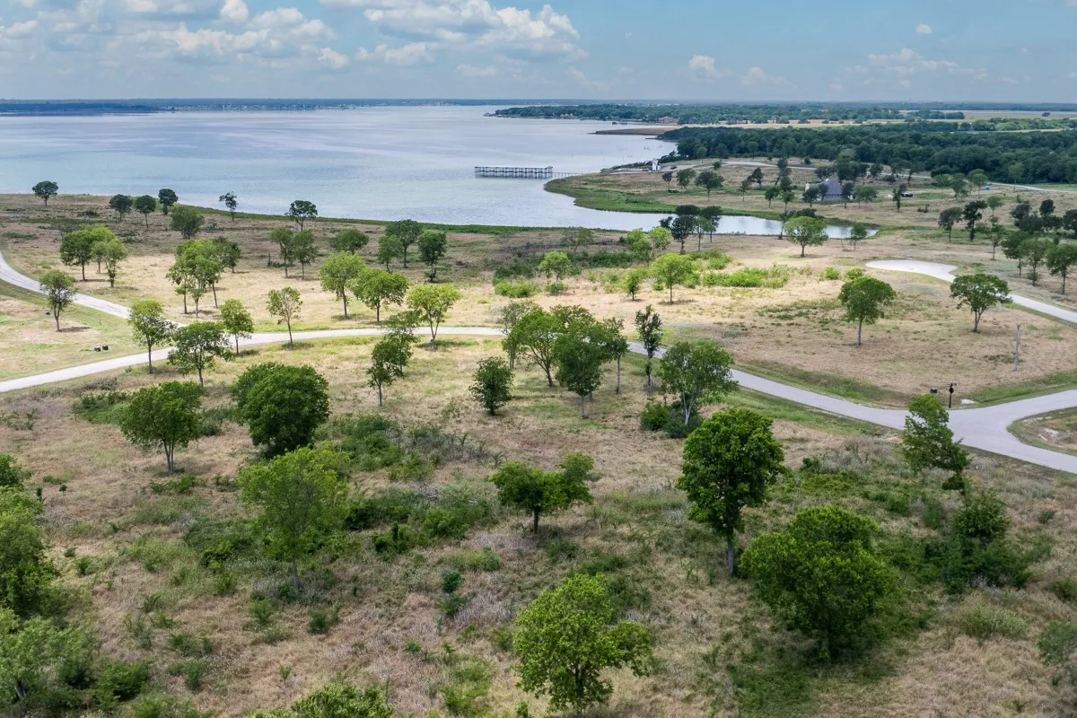 Unimproved Land For Sale in Navarro County , 88 Chambers Bay, Kerens, Texas 75144, 0, 0, Garage spaces, 0 Sqft, built in 0, Price $149,500, mls#21284172, Real Estate Agent in Kerens, Homes For Sale in Navarro county, Homes For Sale in Kerens, Realtor in Kerens Texas, Real Estate Brokerage Independent Realty Texas, Luminita Cordes Realtor