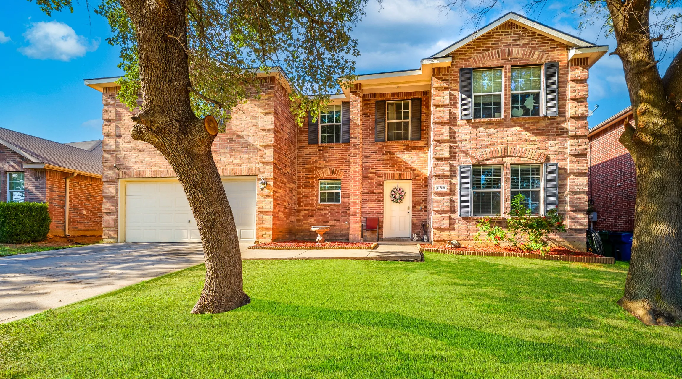 Single Family Residence For Sale in Tarrant County , 789 Keel Line Drive, Crowley, Texas 76036, 5 Bedroom, 3 Bathroom, 2 Garage spaces, 3,008 Sqft, built in 2006, mls#21291091, Real Estate Agent in Crowley, Homes For Sale in Tarrant county, Homes For Sale in Crowley, Realtor in Crowley Texas, Real Estate Brokerage Independent Realty Texas, Luminita Cordes Realtor