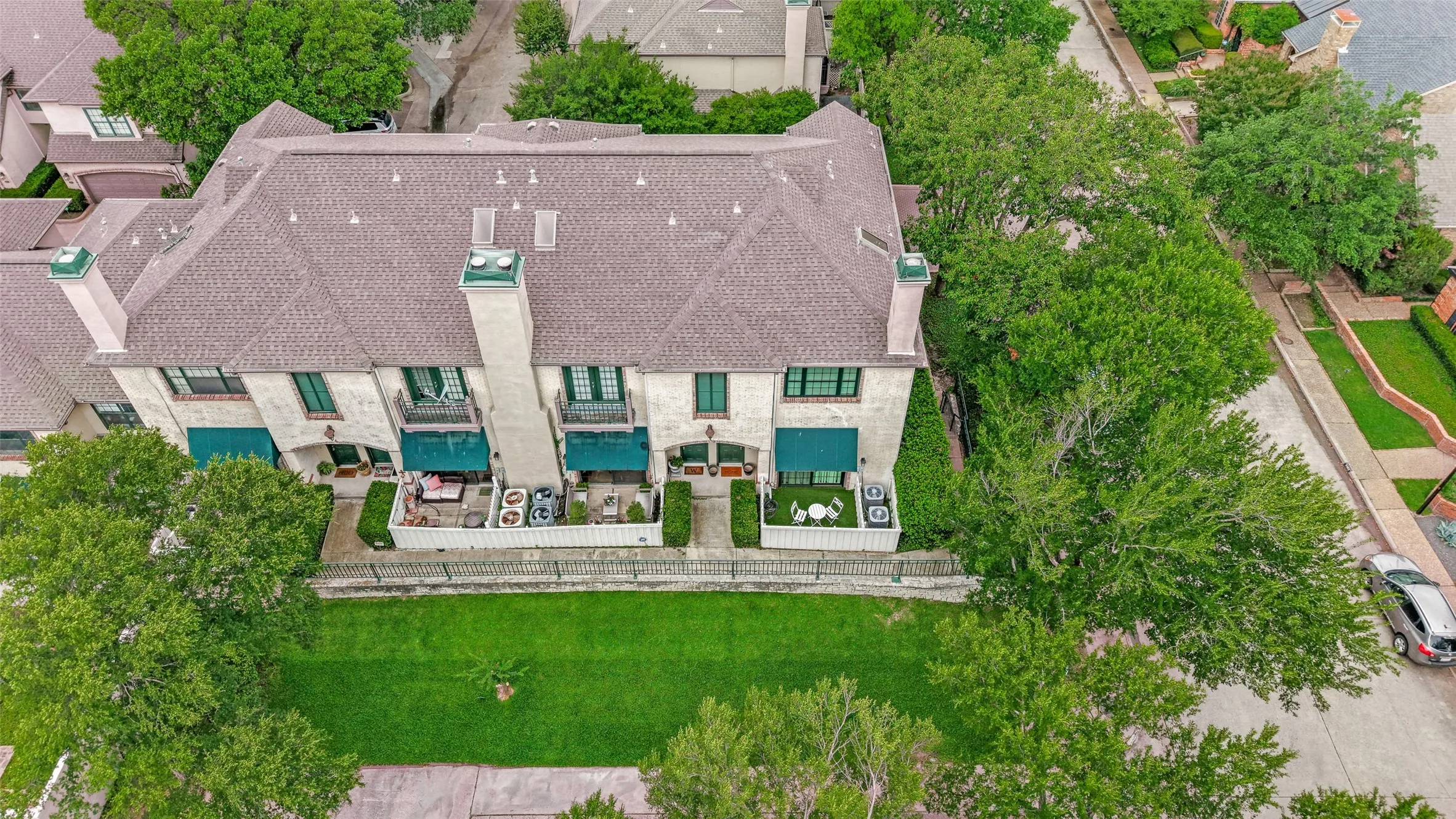 Condominium For Sale in Dallas County , 5950 Lindenshire Lane 107, Dallas, Texas 75230, 2 Bedroom, 3 Bathroom, 2 Garage spaces, 1,756 Sqft, built in 1990, mls#21290030, Real Estate Agent in Dallas, Homes For Sale in Dallas county, Homes For Sale in Dallas, Realtor in Dallas Texas, Real Estate Brokerage Independent Realty Texas, Luminita Cordes Realtor