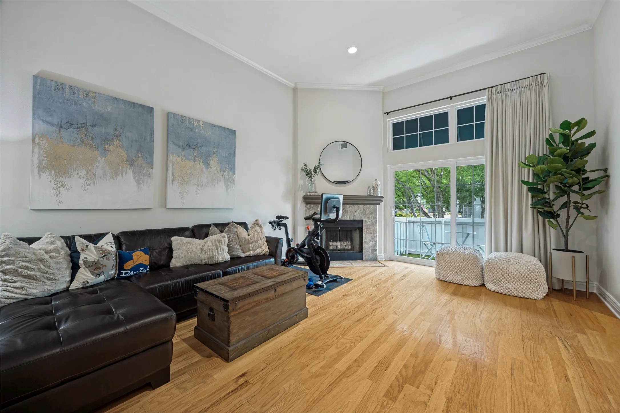 High ceilings and lots of light
