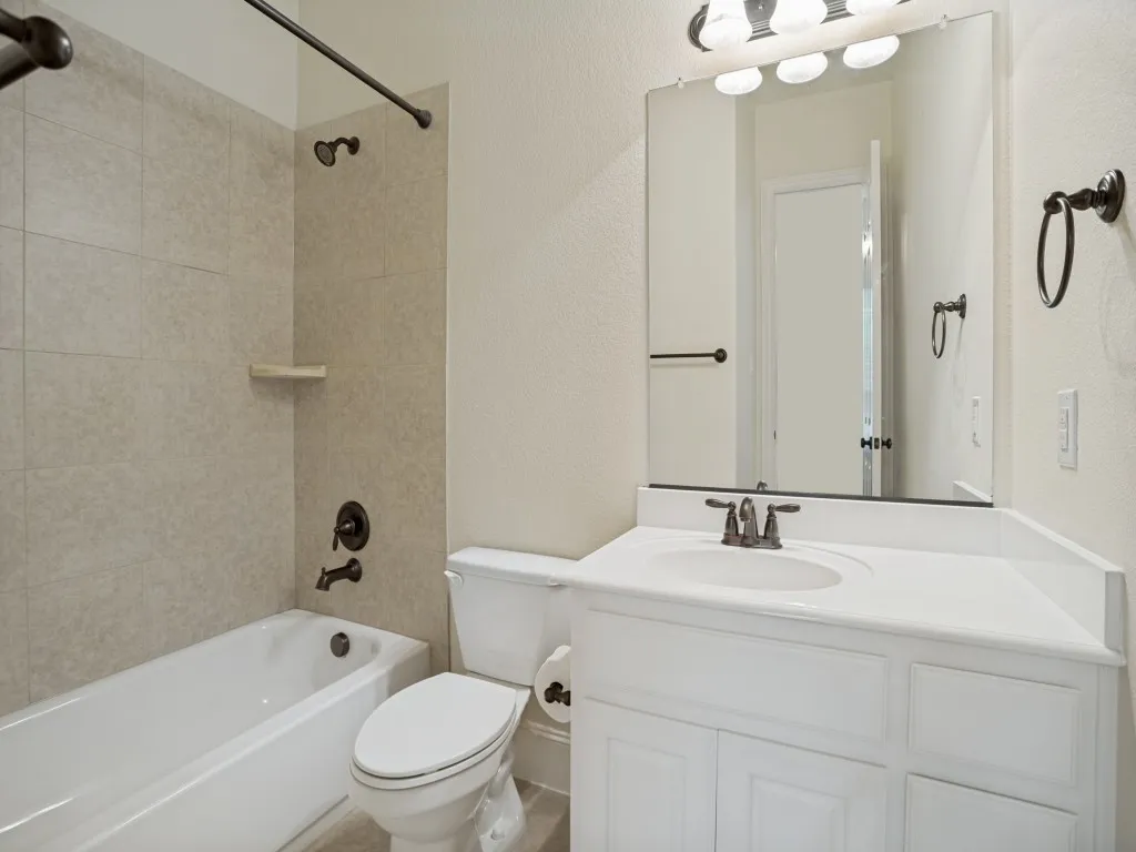Single Family Residence For Sale in Collin County , 4211 Wilson Creek Trail, Prosper, Texas 75078, 4 Bedroom, 5 Bathroom, 3 Garage spaces, 3,766 Sqft, built in 2010, mls#21279505, Real Estate Agent in Prosper, Homes For Sale in Collin county, Homes For Sale in Prosper, Realtor in Prosper Texas, Real Estate Brokerage Independent Realty Texas, Luminita Cordes Realtor