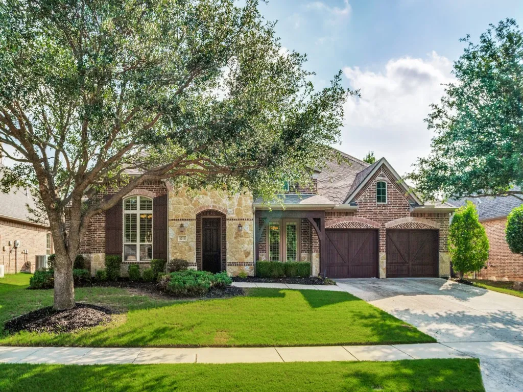 Single Family Residence For Sale in Collin County , 4211 Wilson Creek Trail, Prosper, Texas 75078, 4 Bedroom, 5 Bathroom, 3 Garage spaces, 3,766 Sqft, built in 2010, mls#21279505, Real Estate Agent in Prosper, Homes For Sale in Collin county, Homes For Sale in Prosper, Realtor in Prosper Texas, Real Estate Brokerage Independent Realty Texas, Luminita Cordes Realtor