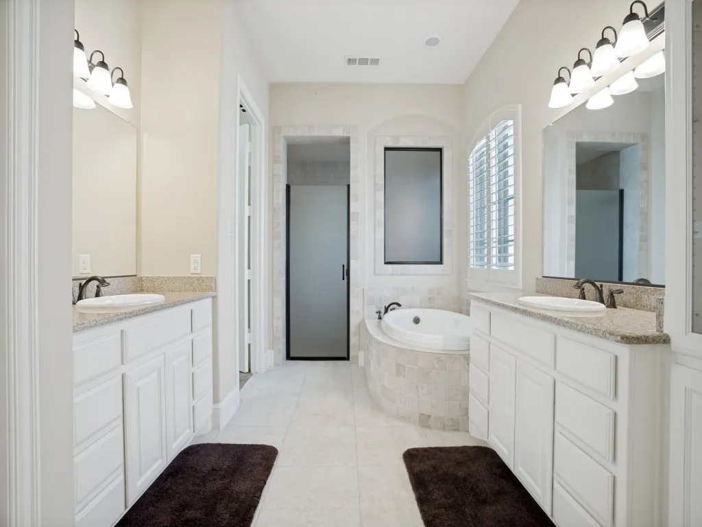 Single Family Residence For Sale in Collin County , 4211 Wilson Creek Trail, Prosper, Texas 75078, 4 Bedroom, 5 Bathroom, 3 Garage spaces, 3,766 Sqft, built in 2010, mls#21279505, Real Estate Agent in Prosper, Homes For Sale in Collin county, Homes For Sale in Prosper, Realtor in Prosper Texas, Real Estate Brokerage Independent Realty Texas, Luminita Cordes Realtor