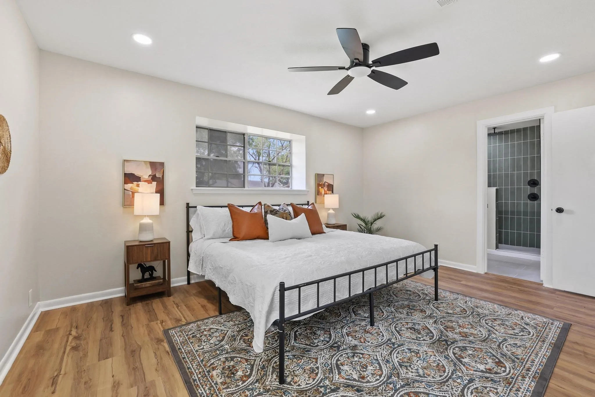 Single Family Residence For Sale in Grayson County , 2505 Meadows Lane, Sherman, Texas 75092, 4 Bedroom, 3 Bathroom, 2 Garage spaces, 2,284 Sqft, built in 1966, mls#21290993, Real Estate Agent in Sherman, Homes For Sale in Grayson county, Homes For Sale in Sherman, Realtor in Sherman Texas, Real Estate Brokerage Independent Realty Texas, Luminita Cordes Realtor