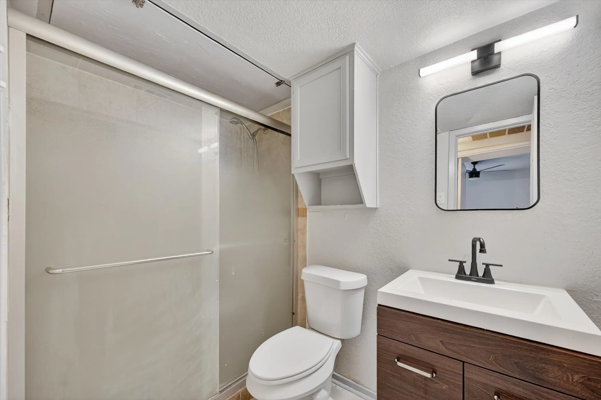Condominium For Sale in Dallas County , 1810 N Garrett Avenue 124, Dallas, Texas 75206, 1 Bedroom, 1 Bathroom, Garage spaces, 511 Sqft, built in 1983, mls#21277654, Real Estate Agent in Dallas, Homes For Sale in Dallas county, Homes For Sale in Dallas, Realtor in Dallas Texas, Real Estate Brokerage Independent Realty Texas, Luminita Cordes Realtor