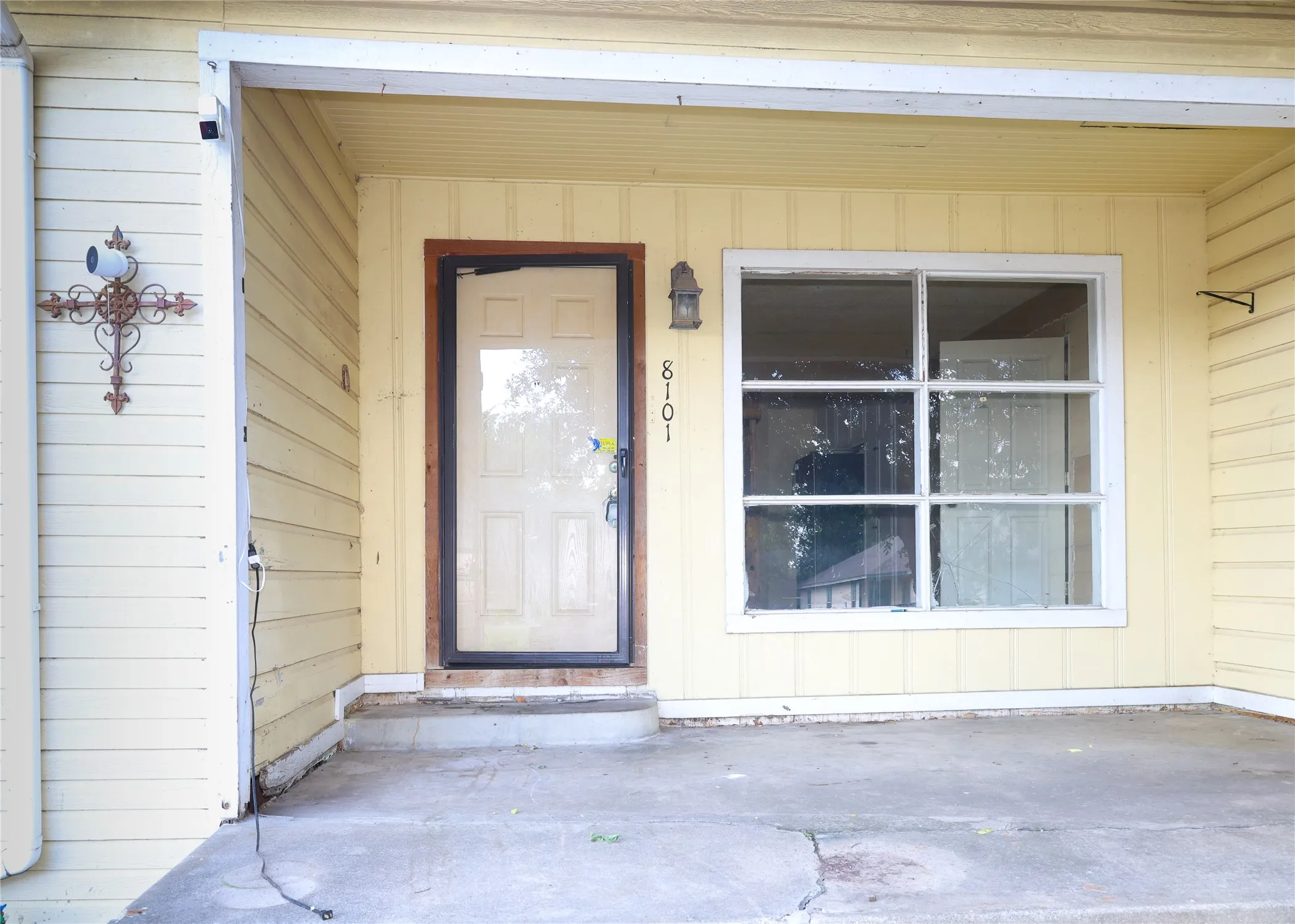 Single Family Residence For Sale in Tarrant County , 8101 Julie Avenue, Fort Worth, Texas 76116, 3 Bedroom, 2 Bathroom, Garage spaces, 1,355 Sqft, built in 1955, mls#21290438, Real Estate Agent in Fort Worth, Homes For Sale in Tarrant county, Homes For Sale in Fort Worth, Realtor in Fort Worth Texas, Real Estate Brokerage Independent Realty Texas, Luminita Cordes Realtor