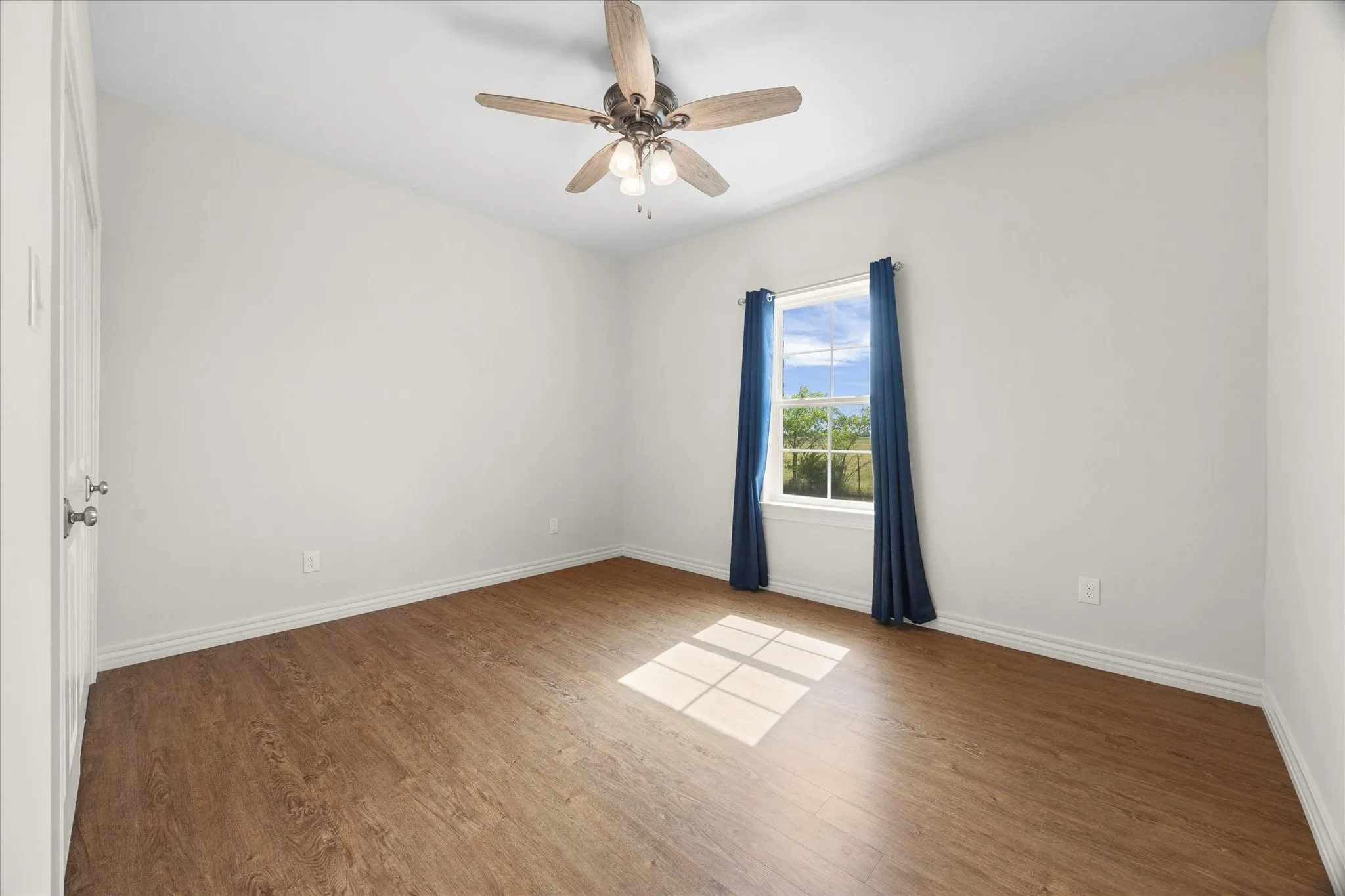 Auxiliary bedroom includes spacious closet