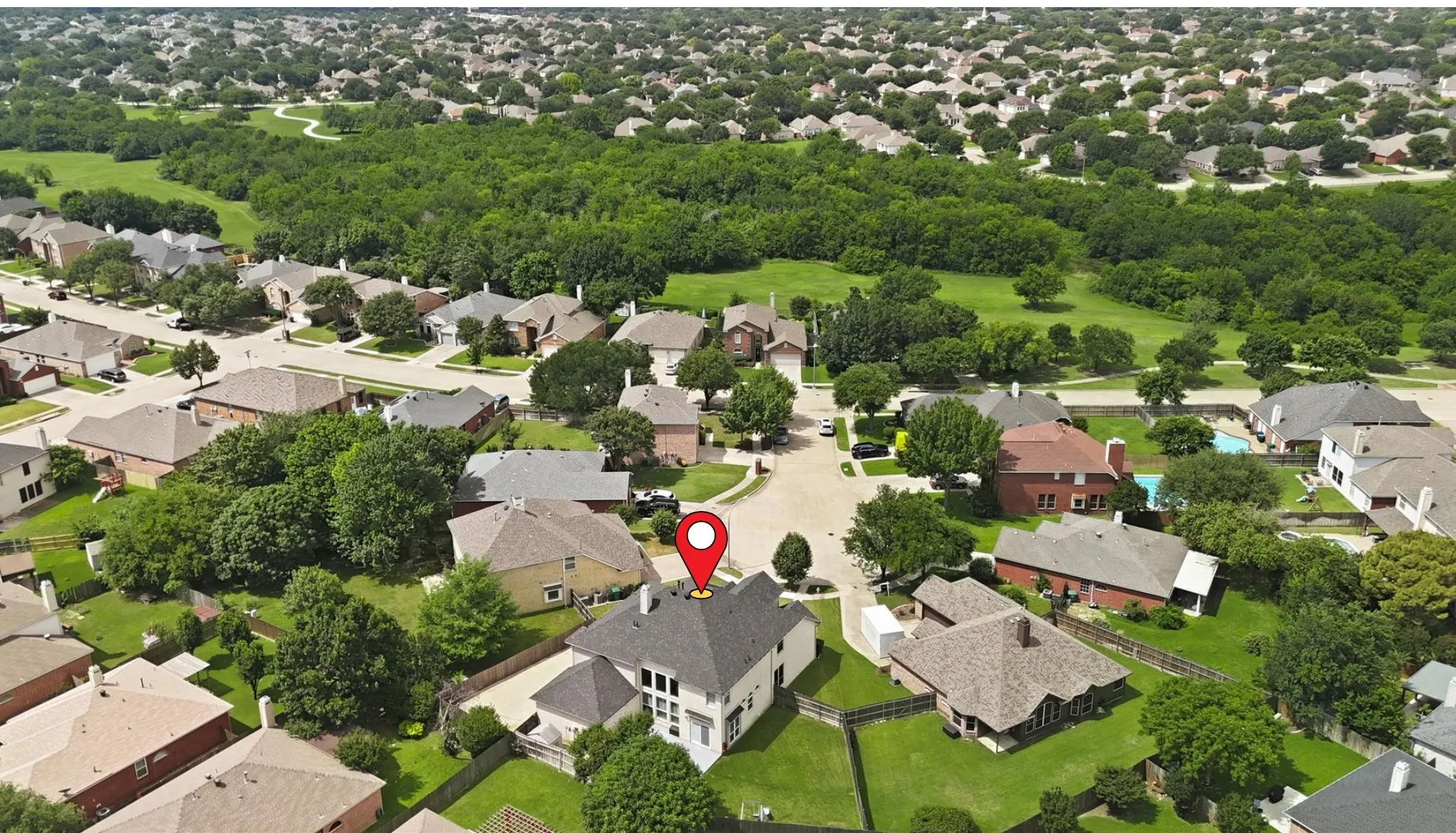 Single Family Residence For Sale in Tarrant County , 8412 Island Court, Fort Worth, Texas 76137, 5 Bedroom, 4 Bathroom, 2 Garage spaces, 3,846 Sqft, built in 2001, mls#21291422, Real Estate Agent in Fort Worth, Homes For Sale in Tarrant county, Homes For Sale in Fort Worth, Realtor in Fort Worth Texas, Real Estate Brokerage Independent Realty Texas, Luminita Cordes Realtor