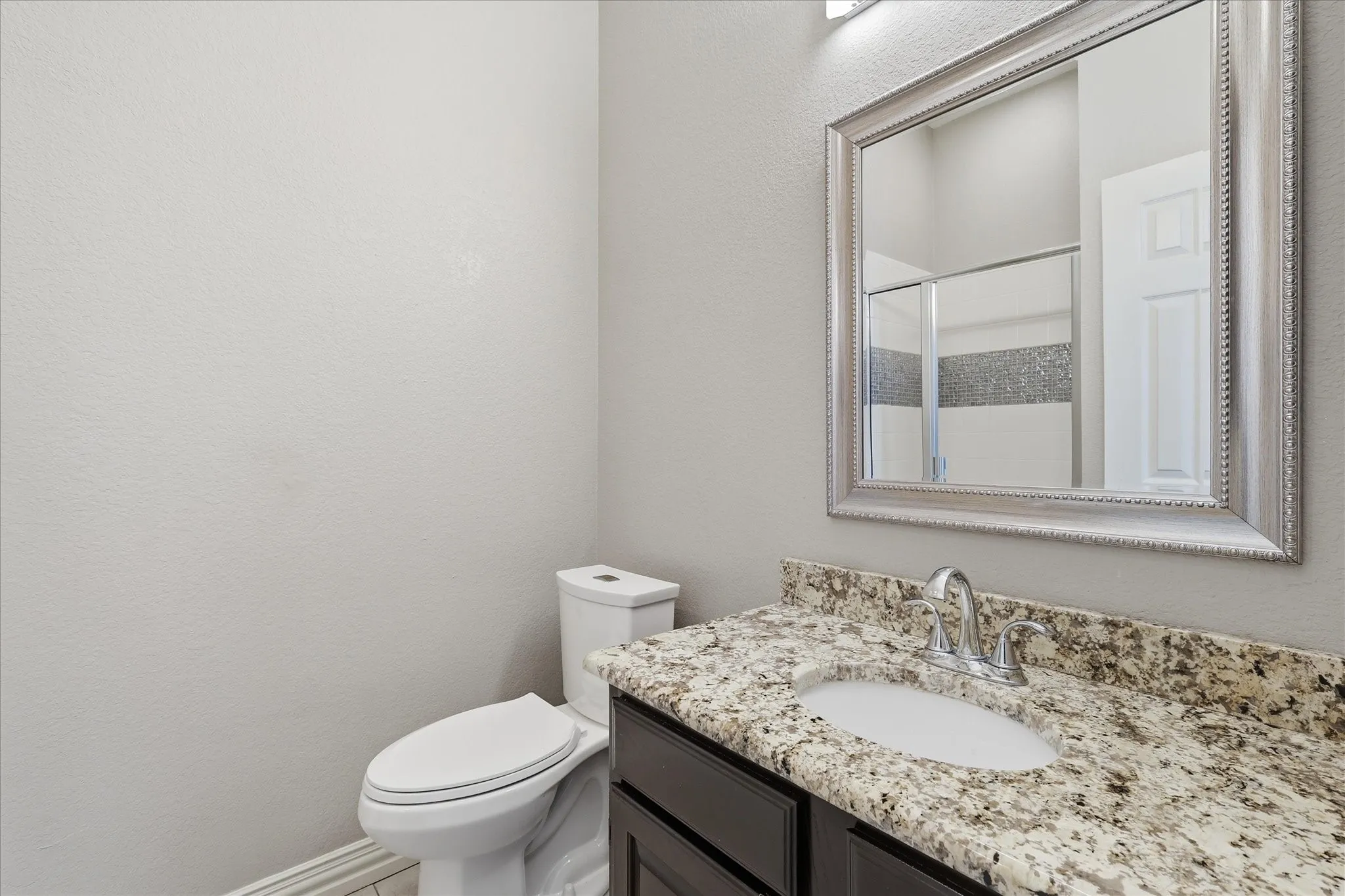 Single Family Residence For Sale in Tarrant County , 8412 Island Court, Fort Worth, Texas 76137, 5 Bedroom, 4 Bathroom, 2 Garage spaces, 3,846 Sqft, built in 2001, mls#21291422, Real Estate Agent in Fort Worth, Homes For Sale in Tarrant county, Homes For Sale in Fort Worth, Realtor in Fort Worth Texas, Real Estate Brokerage Independent Realty Texas, Luminita Cordes Realtor
