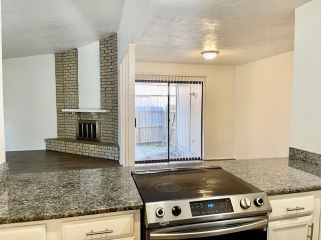 Single Family Residence For Rent in Tarrant County , 4020 Blue Flag Lane, Fort Worth, Texas 76137, 3 Bedroom, 2 Bathroom, 2 Garage spaces, 1,454 Sqft, built in 1978, mls#21291677, Real Estate Agent in Fort Worth, Homes For Rent in Tarrant county, Homes For Rent in Fort Worth, Realtor in Fort Worth Texas, Real Estate Brokerage Independent Realty Texas, Luminita Cordes Realtor