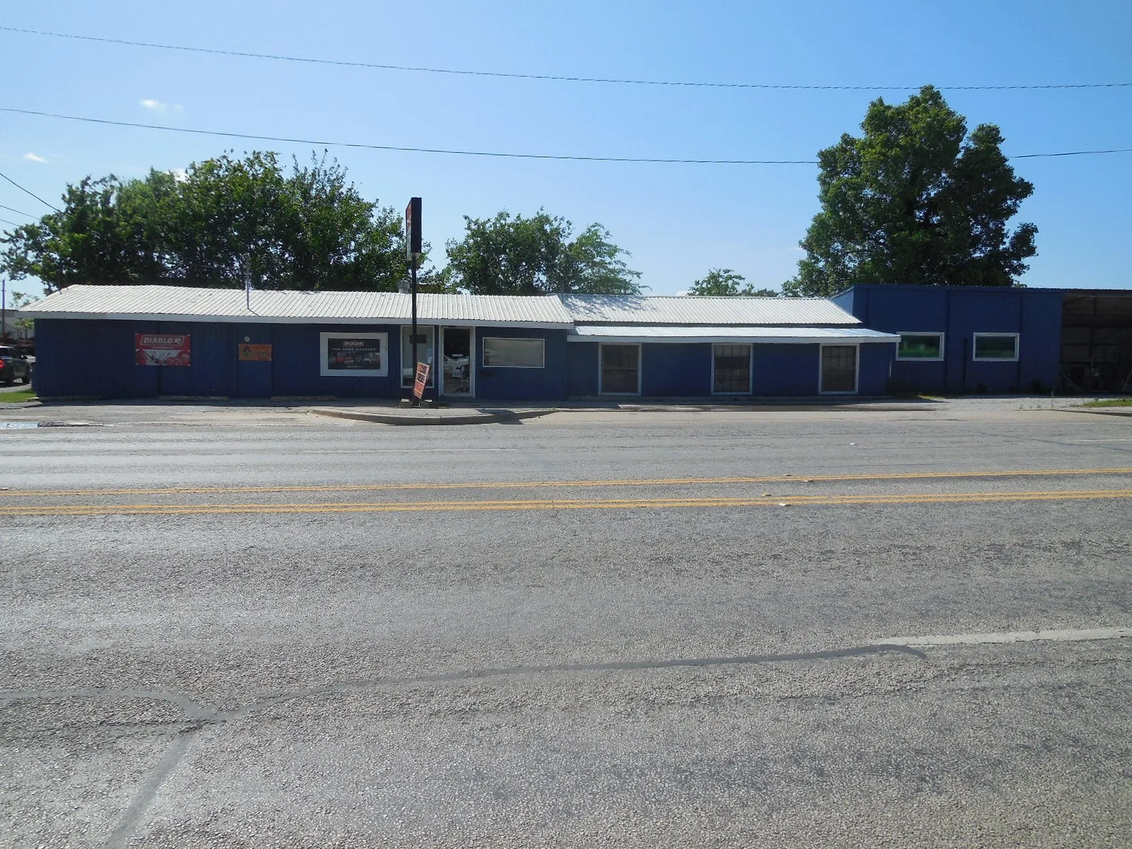 Retail For Sale in Eastland County , 709 W Loop 254, Ranger, Texas 76470, 0, 0, Garage spaces, 0 Sqft, built in 1950, mls#21291679, Real Estate Agent in Ranger, Homes For Sale in Eastland county, Homes For Sale in Ranger, Realtor in Ranger Texas, Real Estate Brokerage Independent Realty Texas, Luminita Cordes Realtor