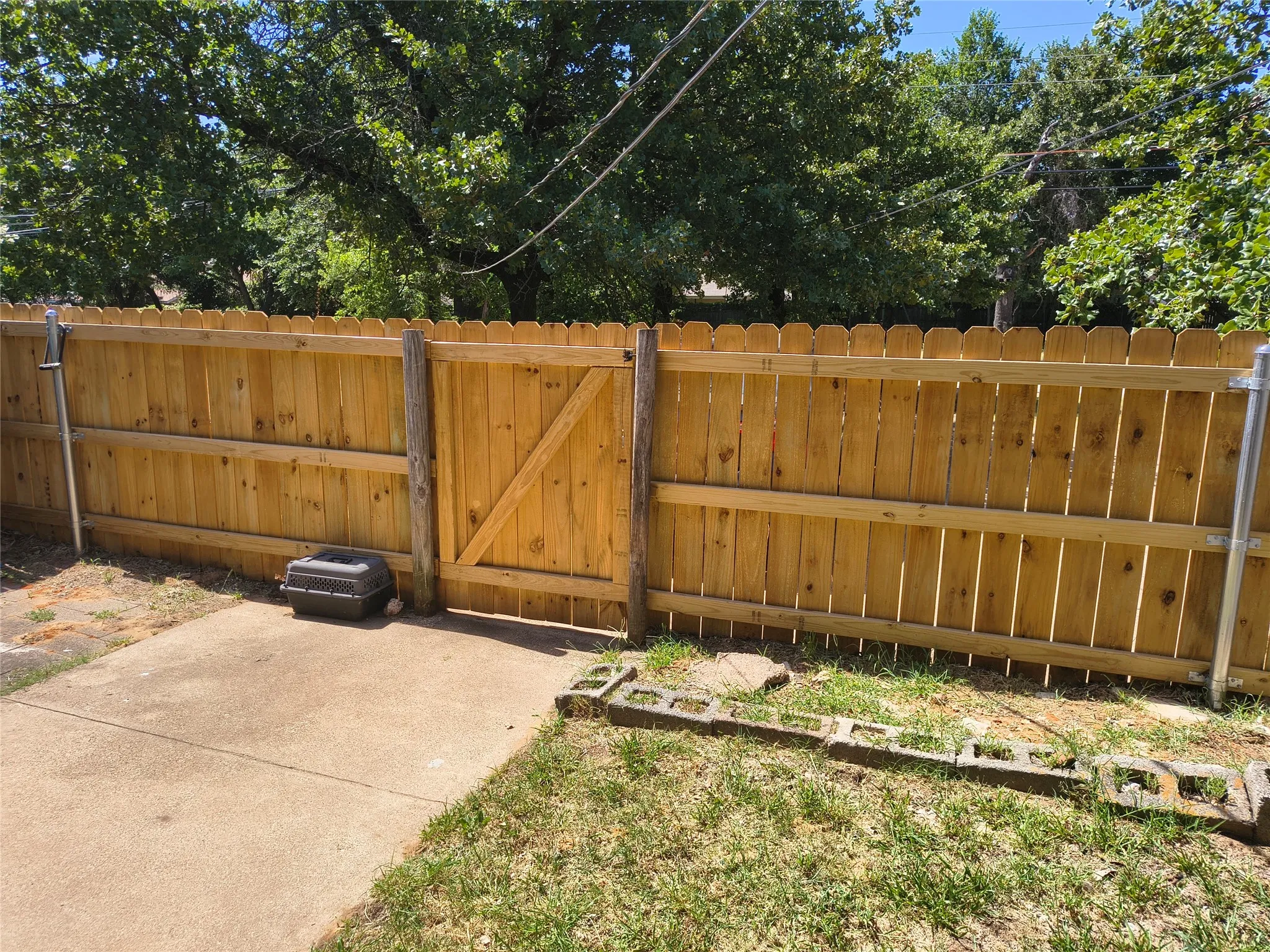 Duplex For Sale in Tarrant County , 1912 W Sanford Street, Arlington, Texas 76012, 4 Bedroom, 4 Bathroom, Garage spaces, 0 Sqft, built in 1972, mls#21274141, Real Estate Agent in Arlington, Homes For Sale in Tarrant county, Homes For Sale in Arlington, Realtor in Arlington Texas, Real Estate Brokerage Independent Realty Texas, Luminita Cordes Realtor