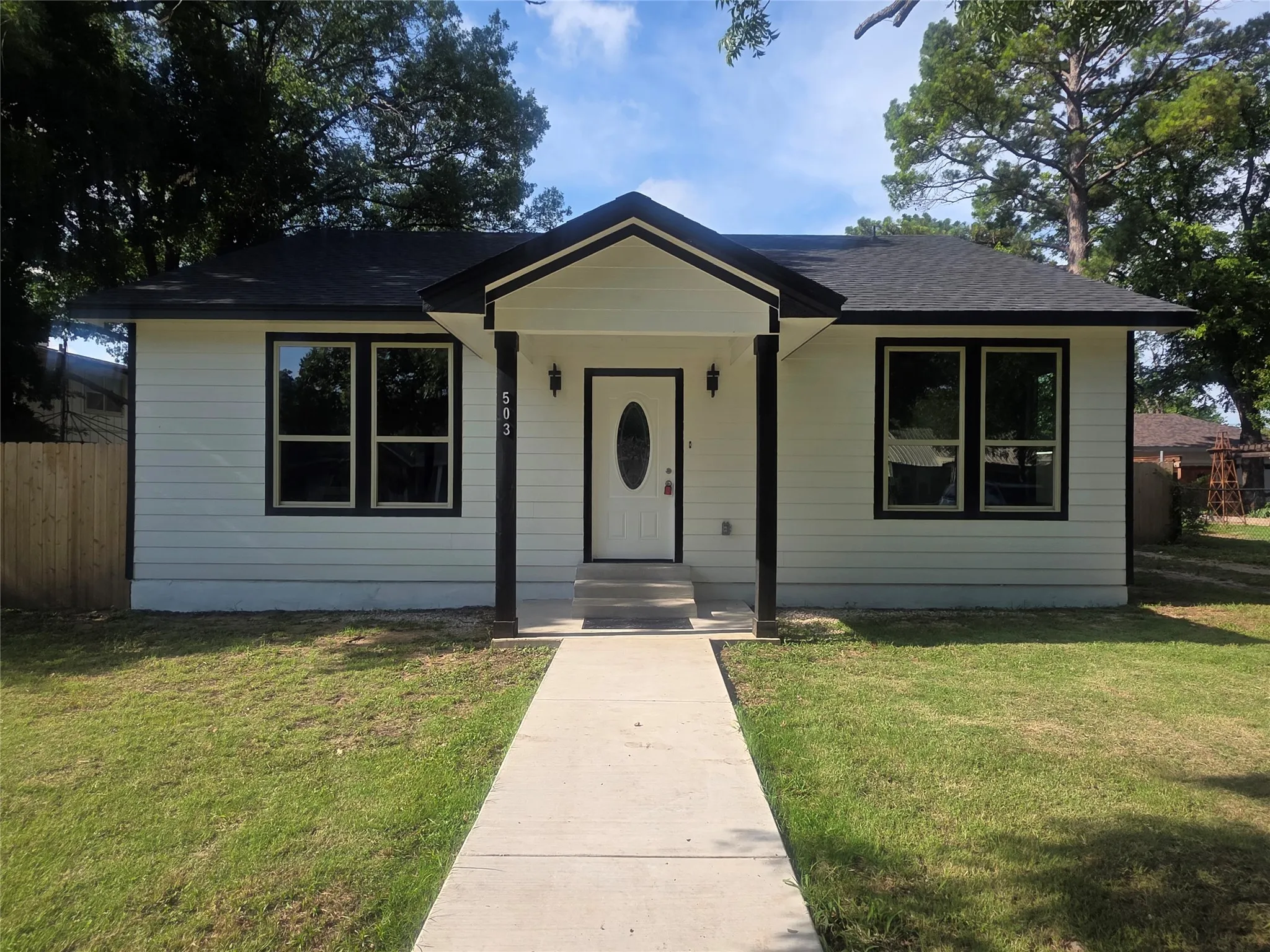 Single Family Residence For Sale in Young County , 503 W Elm Street, Olney, Texas 76374, 3 Bedrooms, 2 Bathrooms, Garage spaces, 1,352 Sqft, built in 2025, Price $279,900, mls#21291695, Real Estate Agent in Olney, Homes For Sale in Young county, Homes For Sale in Olney, Realtor in Olney Texas, Real Estate Brokerage Independent Realty Texas, Luminita Cordes Realtor