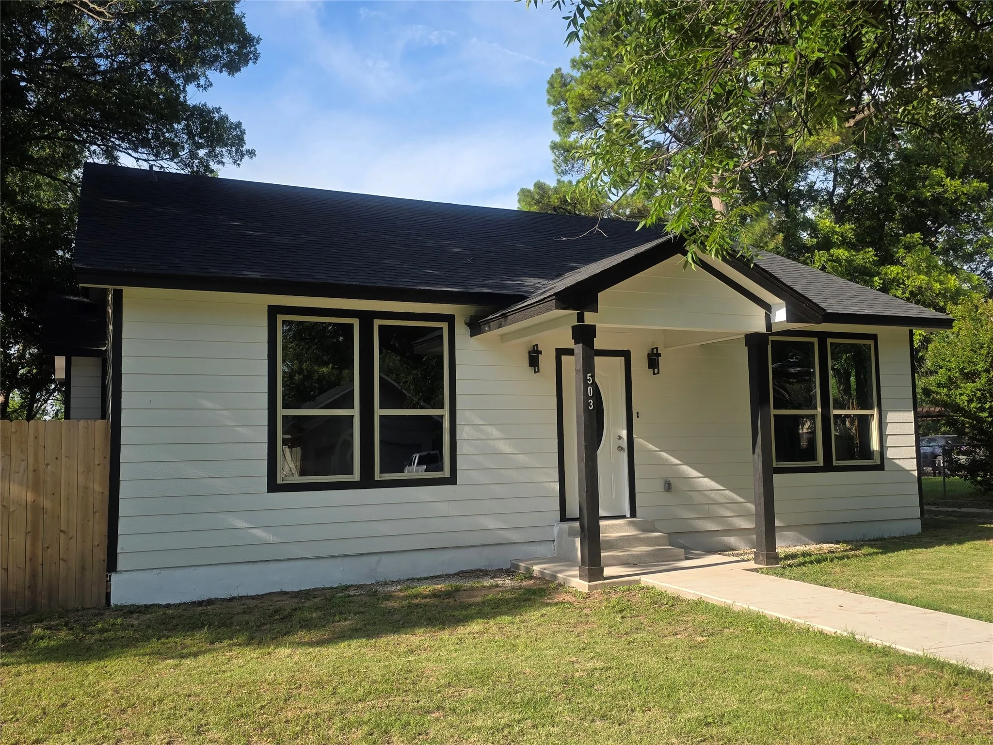 Single Family Residence For Sale in Young County , 503 W Elm Street, Olney, Texas 76374, 3 Bedrooms, 2 Bathrooms, Garage spaces, 1,352 Sqft, built in 2025, Price $279,900, mls#21291695, Real Estate Agent in Olney, Homes For Sale in Young county, Homes For Sale in Olney, Realtor in Olney Texas, Real Estate Brokerage Independent Realty Texas, Luminita Cordes Realtor