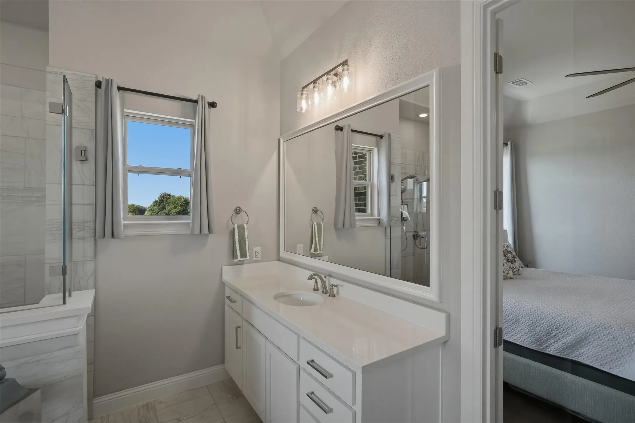 Single Family Residence For Sale in Wise County , 917 County Road 2175, Decatur, Texas 76234, 4 Bedroom, 3 Bathroom, 3 Garage spaces, 2,752 Sqft, built in 2021, mls#21290725, Real Estate Agent in Decatur, Homes For Sale in Wise county, Homes For Sale in Decatur, Realtor in Decatur Texas, Real Estate Brokerage Independent Realty Texas, Luminita Cordes Realtor