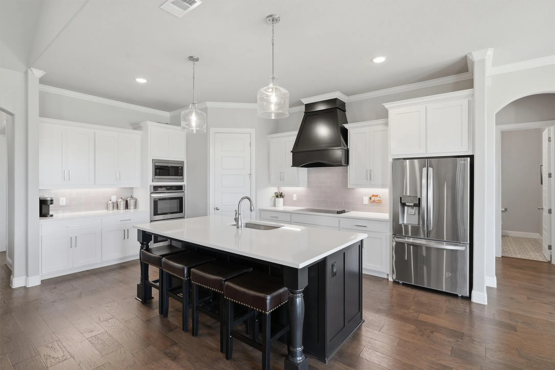 Single Family Residence For Sale in Wise County , 917 County Road 2175, Decatur, Texas 76234, 4 Bedroom, 3 Bathroom, 3 Garage spaces, 2,752 Sqft, built in 2021, mls#21290725, Real Estate Agent in Decatur, Homes For Sale in Wise county, Homes For Sale in Decatur, Realtor in Decatur Texas, Real Estate Brokerage Independent Realty Texas, Luminita Cordes Realtor