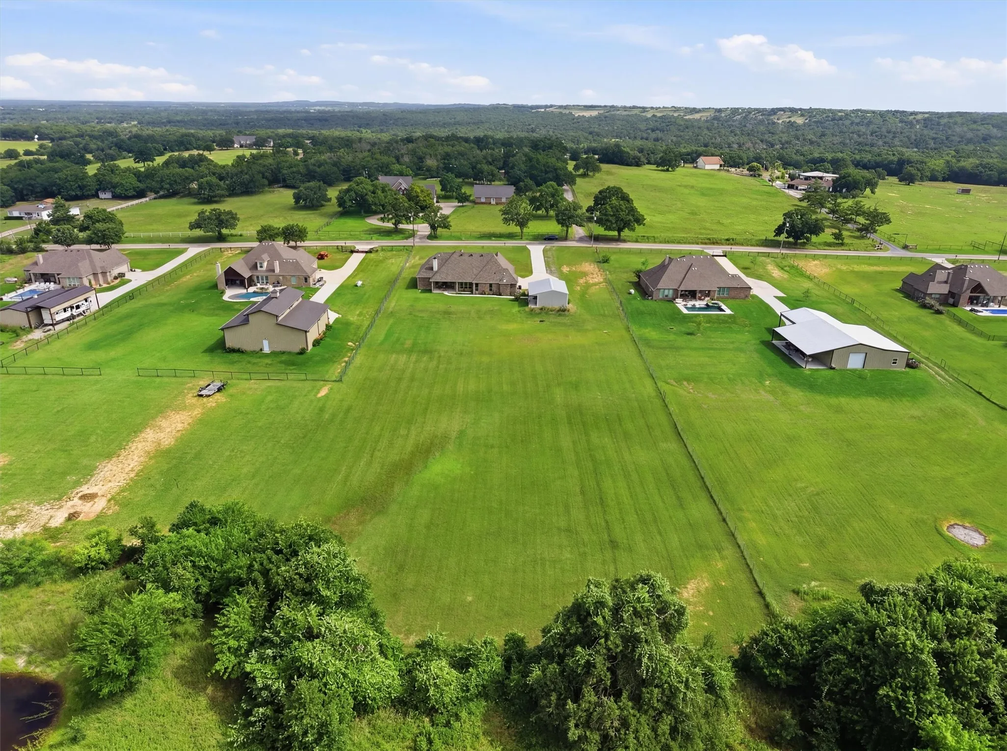 Single Family Residence For Sale in Wise County , 917 County Road 2175, Decatur, Texas 76234, 4 Bedroom, 3 Bathroom, 3 Garage spaces, 2,752 Sqft, built in 2021, mls#21290725, Real Estate Agent in Decatur, Homes For Sale in Wise county, Homes For Sale in Decatur, Realtor in Decatur Texas, Real Estate Brokerage Independent Realty Texas, Luminita Cordes Realtor