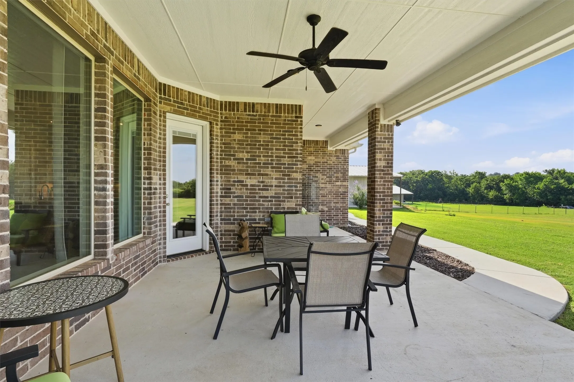 Single Family Residence For Sale in Wise County , 917 County Road 2175, Decatur, Texas 76234, 4 Bedroom, 3 Bathroom, 3 Garage spaces, 2,752 Sqft, built in 2021, mls#21290725, Real Estate Agent in Decatur, Homes For Sale in Wise county, Homes For Sale in Decatur, Realtor in Decatur Texas, Real Estate Brokerage Independent Realty Texas, Luminita Cordes Realtor
