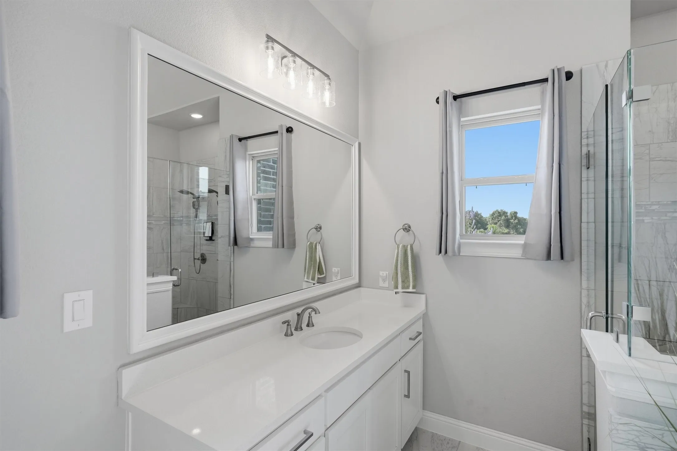 Single Family Residence For Sale in Wise County , 917 County Road 2175, Decatur, Texas 76234, 4 Bedroom, 3 Bathroom, 3 Garage spaces, 2,752 Sqft, built in 2021, mls#21290725, Real Estate Agent in Decatur, Homes For Sale in Wise county, Homes For Sale in Decatur, Realtor in Decatur Texas, Real Estate Brokerage Independent Realty Texas, Luminita Cordes Realtor
