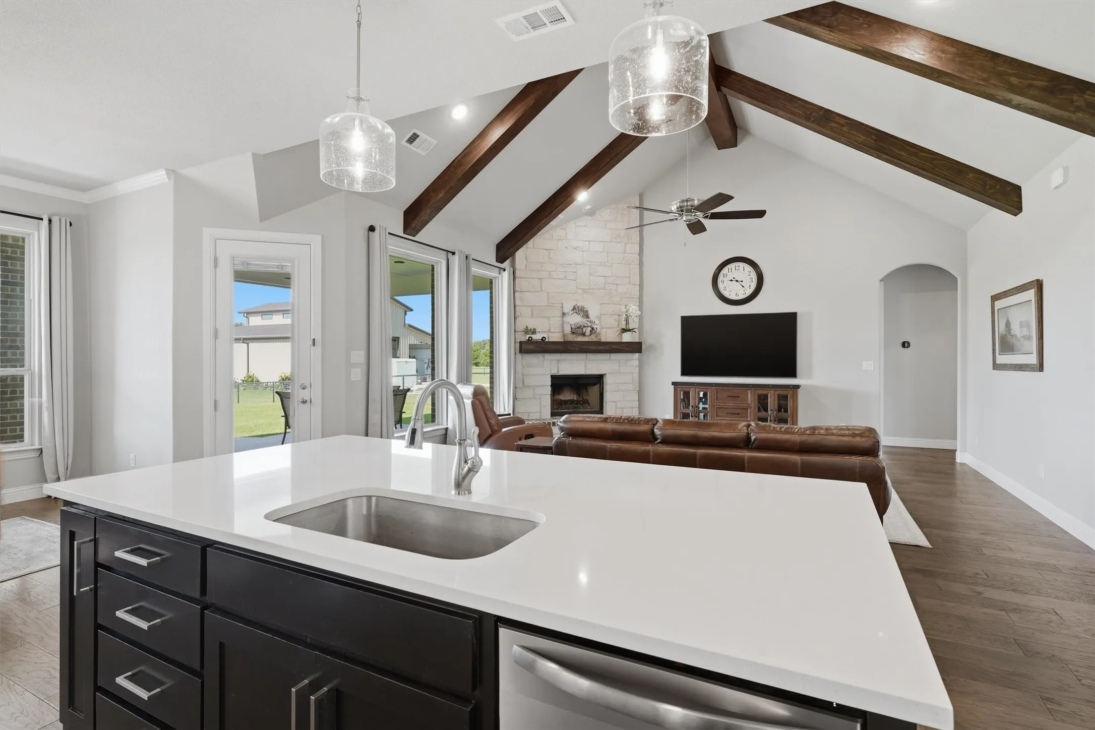 Single Family Residence For Sale in Wise County , 917 County Road 2175, Decatur, Texas 76234, 4 Bedroom, 3 Bathroom, 3 Garage spaces, 2,752 Sqft, built in 2021, mls#21290725, Real Estate Agent in Decatur, Homes For Sale in Wise county, Homes For Sale in Decatur, Realtor in Decatur Texas, Real Estate Brokerage Independent Realty Texas, Luminita Cordes Realtor