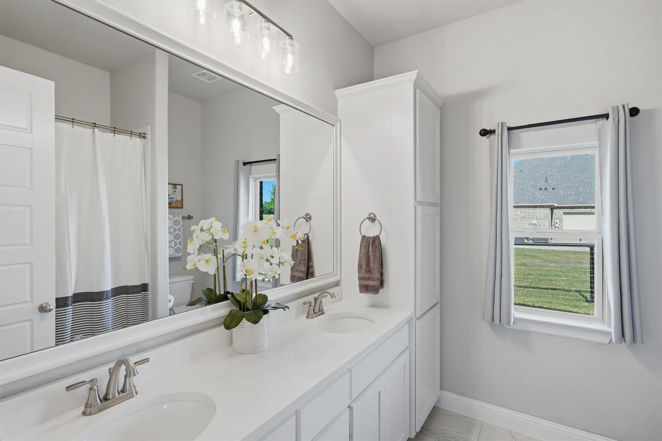 Single Family Residence For Sale in Wise County , 917 County Road 2175, Decatur, Texas 76234, 4 Bedroom, 3 Bathroom, 3 Garage spaces, 2,752 Sqft, built in 2021, mls#21290725, Real Estate Agent in Decatur, Homes For Sale in Wise county, Homes For Sale in Decatur, Realtor in Decatur Texas, Real Estate Brokerage Independent Realty Texas, Luminita Cordes Realtor