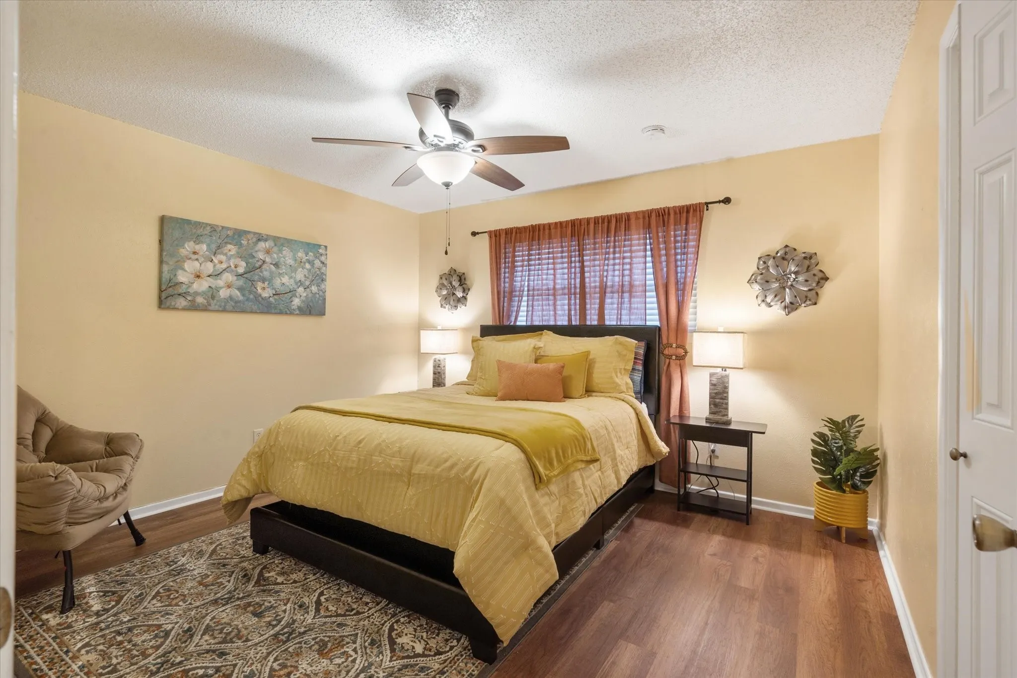 Duplex For Sale in Tarrant County , 5308 South Drive, Fort Worth, Texas 76132, 6 Bedroom, 4 Bathroom, 2 Garage spaces, 0 Sqft, built in 1970, mls#21289613, Real Estate Agent in Fort Worth, Homes For Sale in Tarrant county, Homes For Sale in Fort Worth, Realtor in Fort Worth Texas, Real Estate Brokerage Independent Realty Texas, Luminita Cordes Realtor