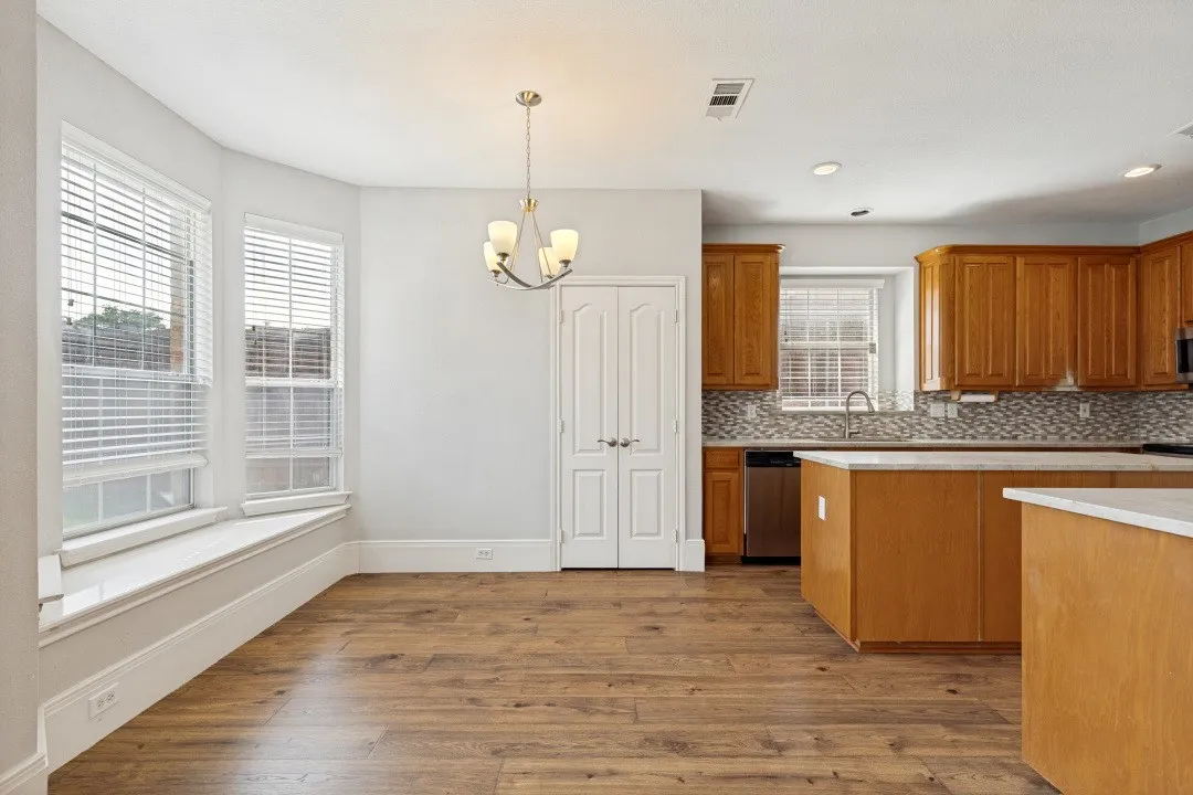 Single Family Residence For Sale in Collin County , 3912 Sunflower Lane, Plano, Texas 75025, 4 Bedroom, 4 Bathroom, 2 Garage spaces, 3,077 Sqft, built in 1995, mls#21291655, Real Estate Agent in Plano, Homes For Sale in Collin county, Homes For Sale in Plano, Realtor in Plano Texas, Real Estate Brokerage Independent Realty Texas, Luminita Cordes Realtor