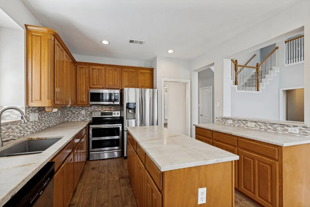 Single Family Residence For Sale in Collin County , 3912 Sunflower Lane, Plano, Texas 75025, 4 Bedroom, 4 Bathroom, 2 Garage spaces, 3,077 Sqft, built in 1995, mls#21291655, Real Estate Agent in Plano, Homes For Sale in Collin county, Homes For Sale in Plano, Realtor in Plano Texas, Real Estate Brokerage Independent Realty Texas, Luminita Cordes Realtor