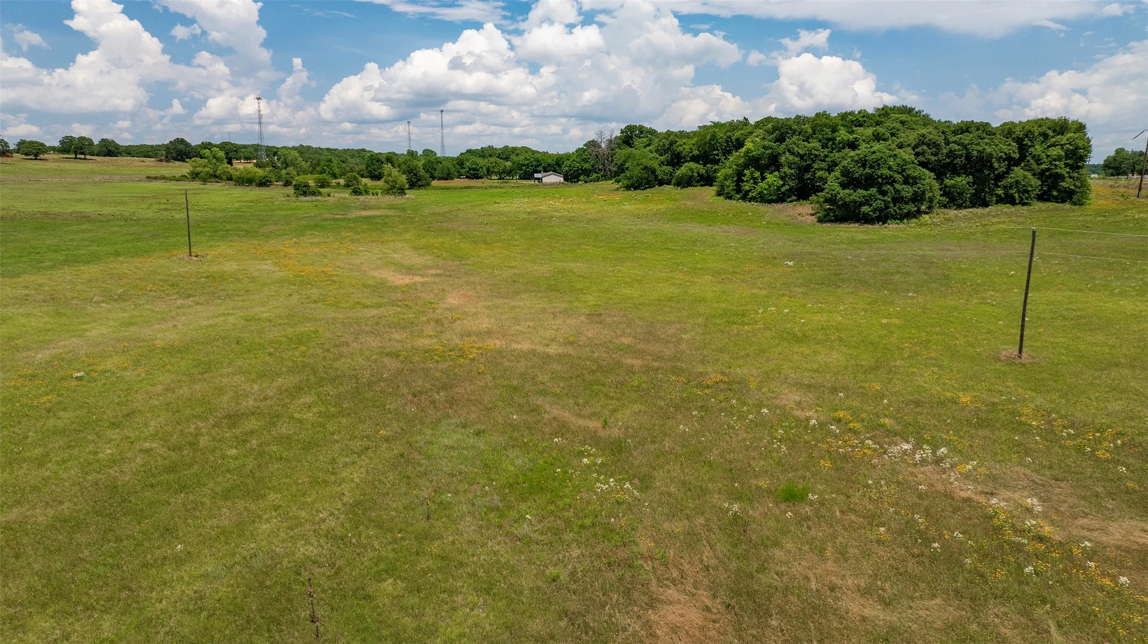 Unimproved Land For Sale in Cooke County , 7803 E US Hwy 82, Gainesville, Texas 76240, 0, 0, Garage spaces, 0 Sqft, built in 2004, Price $3,099,000, mls#21291714, Real Estate Agent in Gainesville, Homes For Sale in Cooke county, Homes For Sale in Gainesville, Realtor in Gainesville Texas, Real Estate Brokerage Independent Realty Texas, Luminita Cordes Realtor