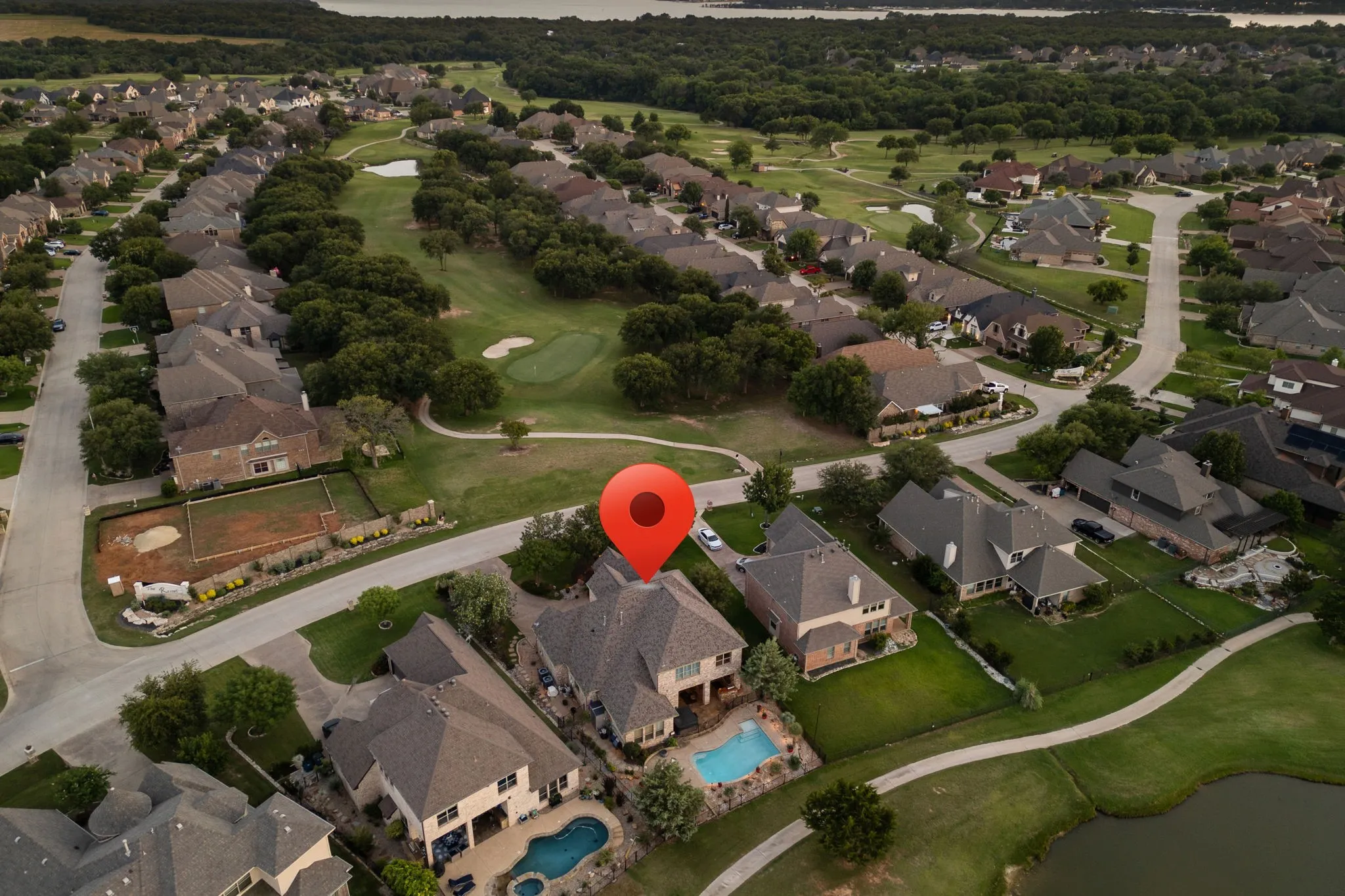 Single Family Residence For Sale in Tarrant County , 6008 The Resort Boulevard, Fort Worth, Texas 76179, 5 Bedroom, 5 Bathroom, 3 Garage spaces, 3,769 Sqft, built in 2012, mls#21291056, Real Estate Agent in Fort Worth, Homes For Sale in Tarrant county, Homes For Sale in Fort Worth, Realtor in Fort Worth Texas, Real Estate Brokerage Independent Realty Texas, Luminita Cordes Realtor