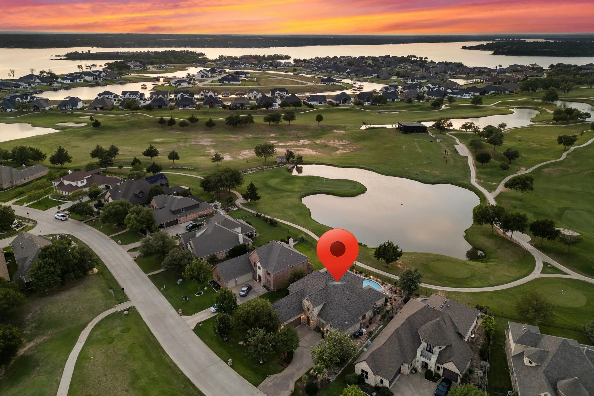 Single Family Residence For Sale in Tarrant County , 6008 The Resort Boulevard, Fort Worth, Texas 76179, 5 Bedroom, 5 Bathroom, 3 Garage spaces, 3,769 Sqft, built in 2012, mls#21291056, Real Estate Agent in Fort Worth, Homes For Sale in Tarrant county, Homes For Sale in Fort Worth, Realtor in Fort Worth Texas, Real Estate Brokerage Independent Realty Texas, Luminita Cordes Realtor
