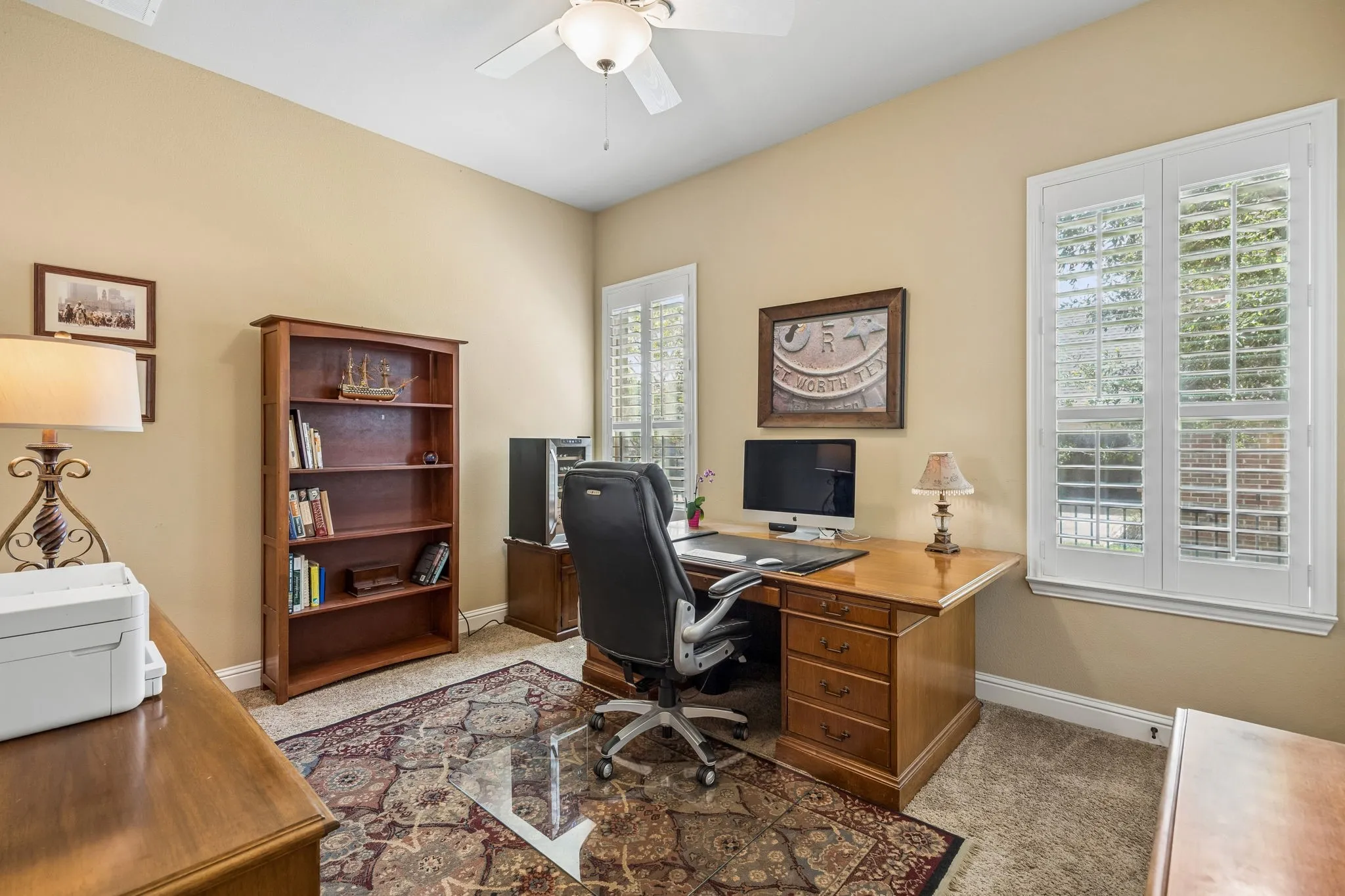 Single Family Residence For Sale in Tarrant County , 6008 The Resort Boulevard, Fort Worth, Texas 76179, 5 Bedroom, 5 Bathroom, 3 Garage spaces, 3,769 Sqft, built in 2012, mls#21291056, Real Estate Agent in Fort Worth, Homes For Sale in Tarrant county, Homes For Sale in Fort Worth, Realtor in Fort Worth Texas, Real Estate Brokerage Independent Realty Texas, Luminita Cordes Realtor