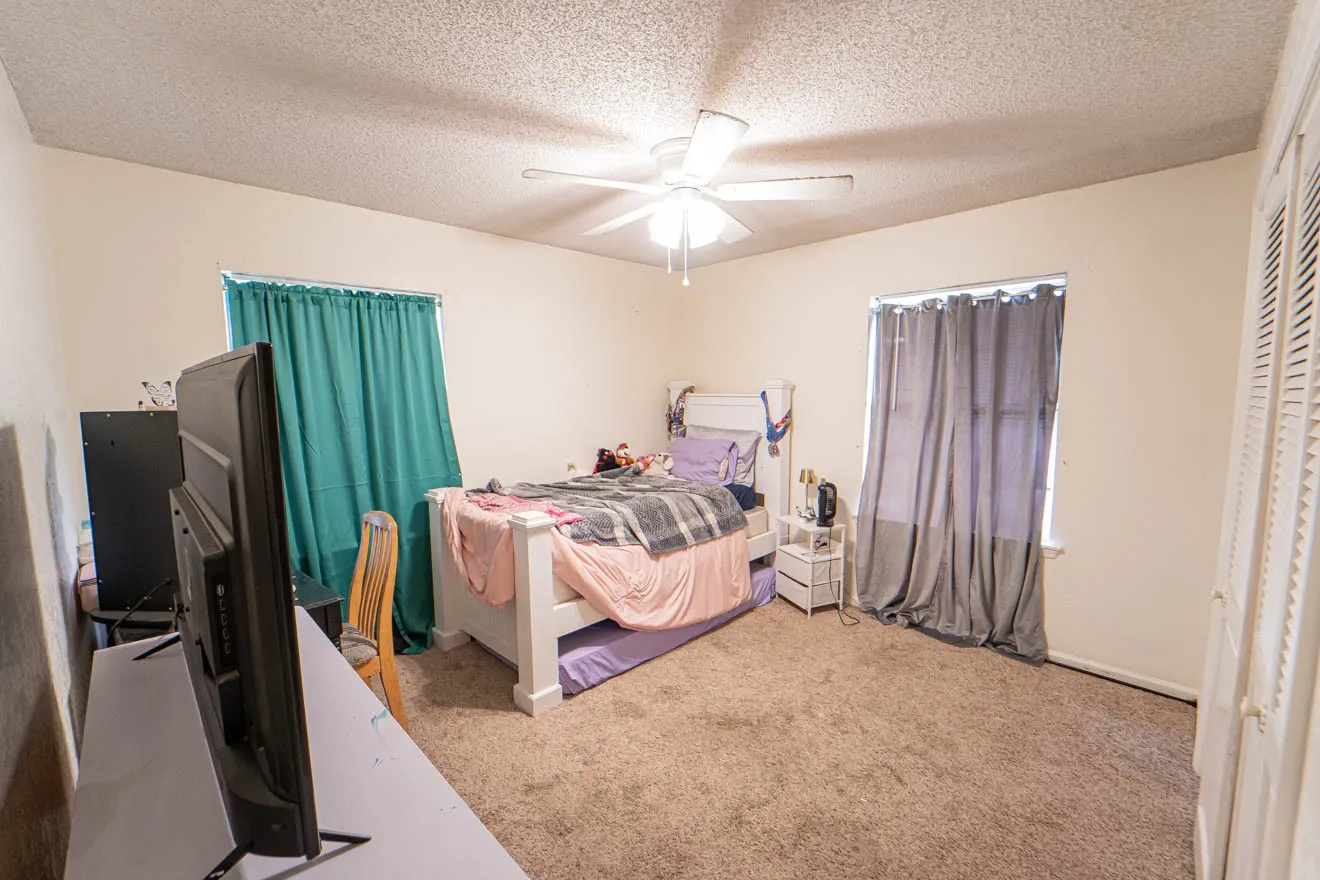 Single Family Residence For Sale in Stephens County , 2405 Sha Lane, Breckenridge, Texas 76424, 3 Bedrooms, 2 Bathrooms, 2 Garage spaces, 1,352 Sqft, built in 1978, Price $185,000, mls#21267462, Real Estate Agent in Breckenridge, Homes For Sale in Stephens county, Homes For Sale in Breckenridge, Realtor in Breckenridge Texas, Real Estate Brokerage Independent Realty Texas, Luminita Cordes Realtor