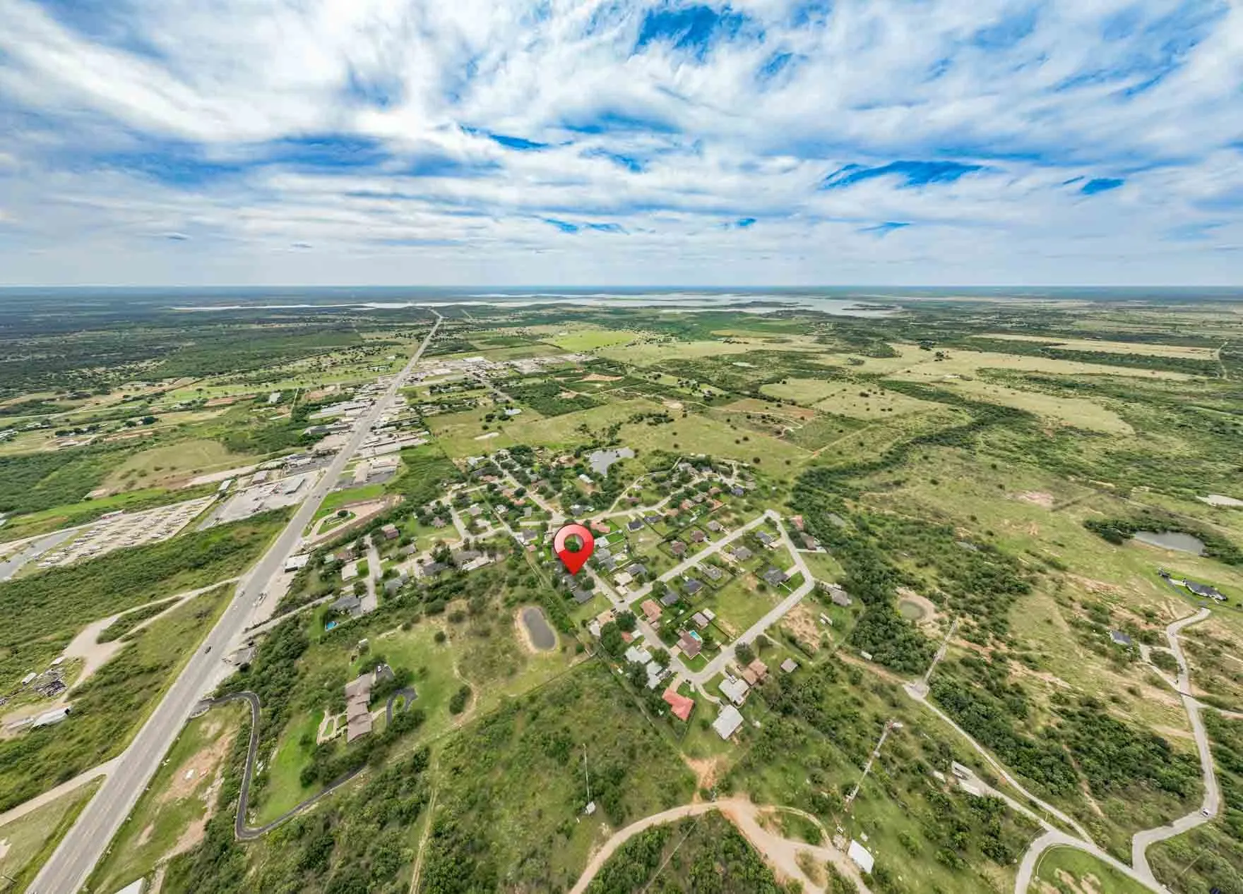 Single Family Residence For Sale in Stephens County , 2405 Sha Lane, Breckenridge, Texas 76424, 3 Bedrooms, 2 Bathrooms, 2 Garage spaces, 1,352 Sqft, built in 1978, Price $185,000, mls#21267462, Real Estate Agent in Breckenridge, Homes For Sale in Stephens county, Homes For Sale in Breckenridge, Realtor in Breckenridge Texas, Real Estate Brokerage Independent Realty Texas, Luminita Cordes Realtor