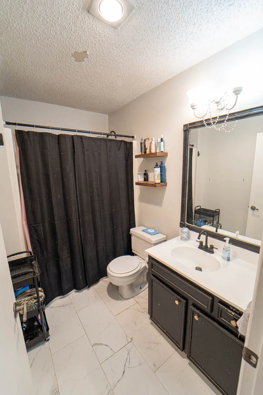 Single Family Residence For Sale in Stephens County , 2405 Sha Lane, Breckenridge, Texas 76424, 3 Bedrooms, 2 Bathrooms, 2 Garage spaces, 1,352 Sqft, built in 1978, Price $185,000, mls#21267462, Real Estate Agent in Breckenridge, Homes For Sale in Stephens county, Homes For Sale in Breckenridge, Realtor in Breckenridge Texas, Real Estate Brokerage Independent Realty Texas, Luminita Cordes Realtor