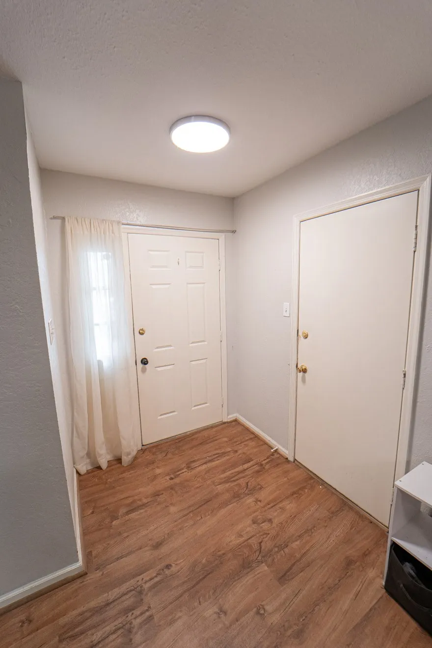 Single Family Residence For Sale in Stephens County , 2405 Sha Lane, Breckenridge, Texas 76424, 3 Bedrooms, 2 Bathrooms, 2 Garage spaces, 1,352 Sqft, built in 1978, Price $185,000, mls#21267462, Real Estate Agent in Breckenridge, Homes For Sale in Stephens county, Homes For Sale in Breckenridge, Realtor in Breckenridge Texas, Real Estate Brokerage Independent Realty Texas, Luminita Cordes Realtor