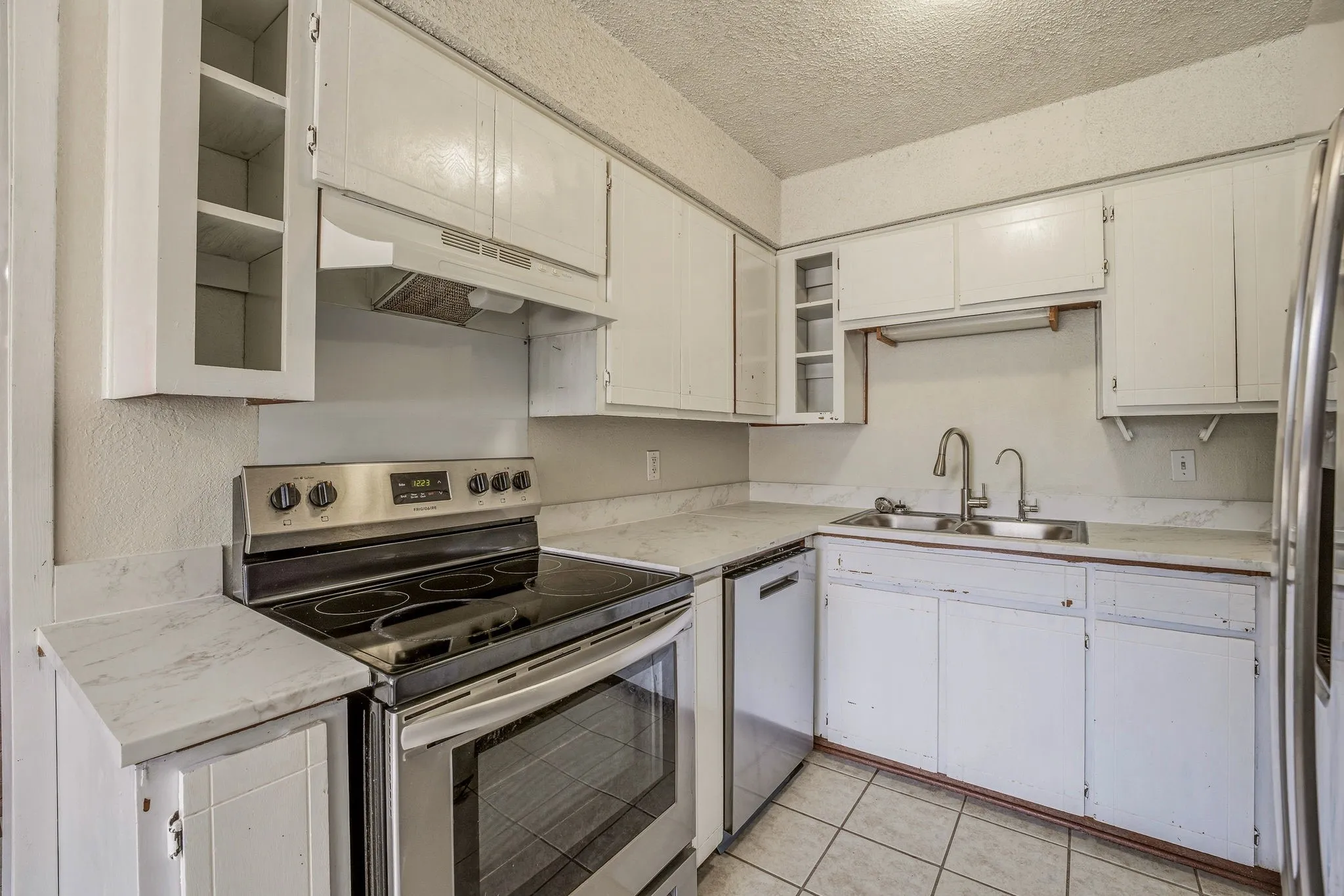Single Family Residence For Sale in Erath County , 702 S Jackson Street, Stephenville, Texas 76401, 4 Bedrooms, 1 Bathroom, Garage spaces, 1,516 Sqft, built in 1983, Price $225,000, mls#21291705, Real Estate Agent in Stephenville, Homes For Sale in Erath county, Homes For Sale in Stephenville, Realtor in Stephenville Texas, Real Estate Brokerage Independent Realty Texas, Luminita Cordes Realtor